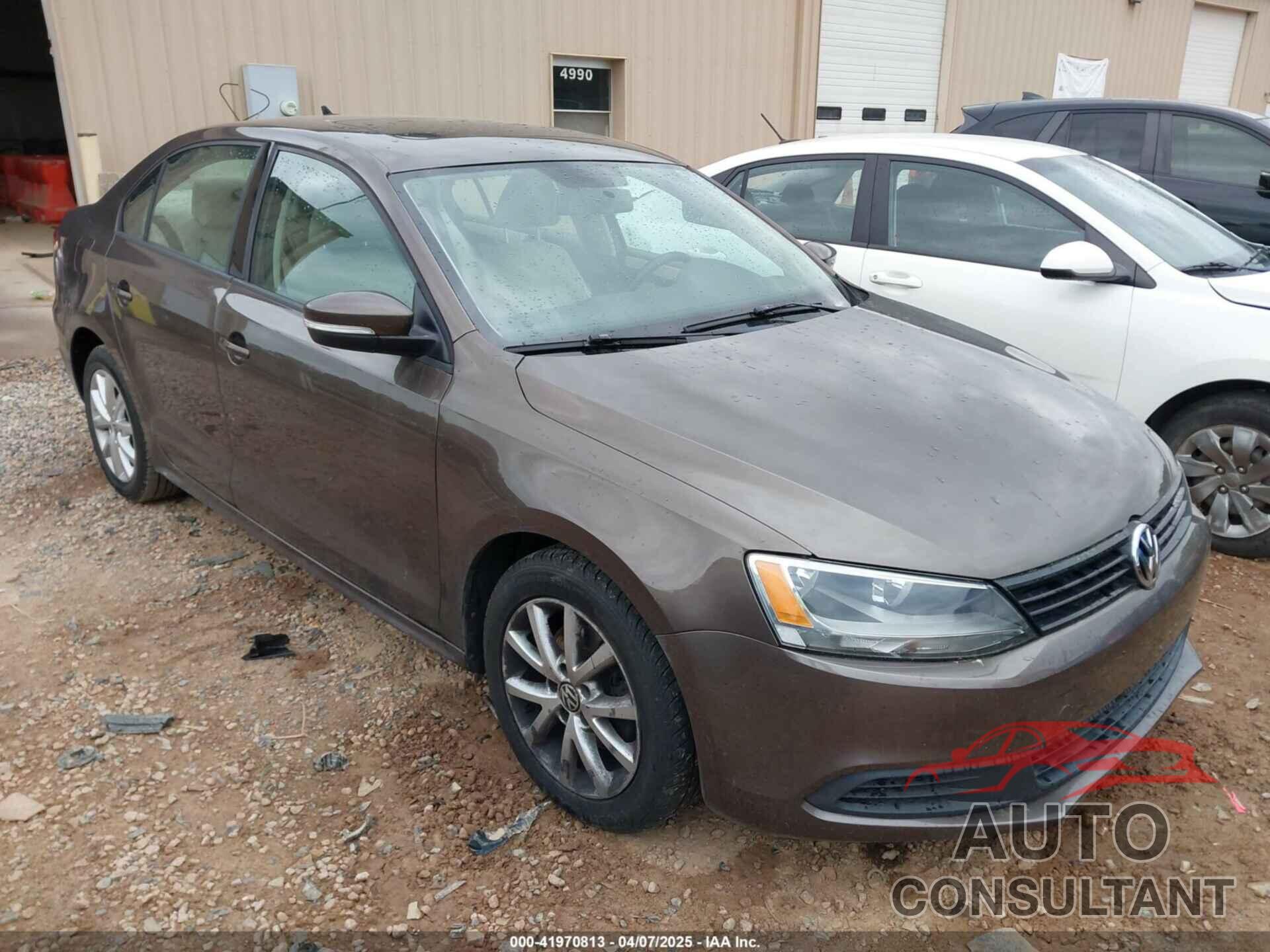 VOLKSWAGEN JETTA 2011 - 3VWDX7AJ0BM332689