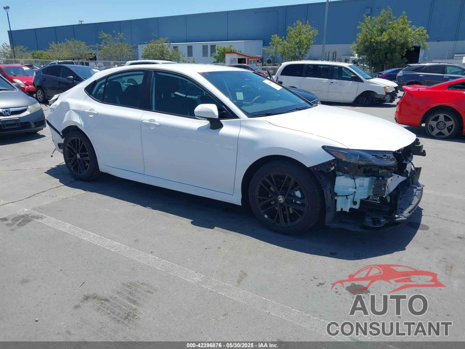 TOYOTA CAMRY 2025 - 4T1DAACK9SU575674