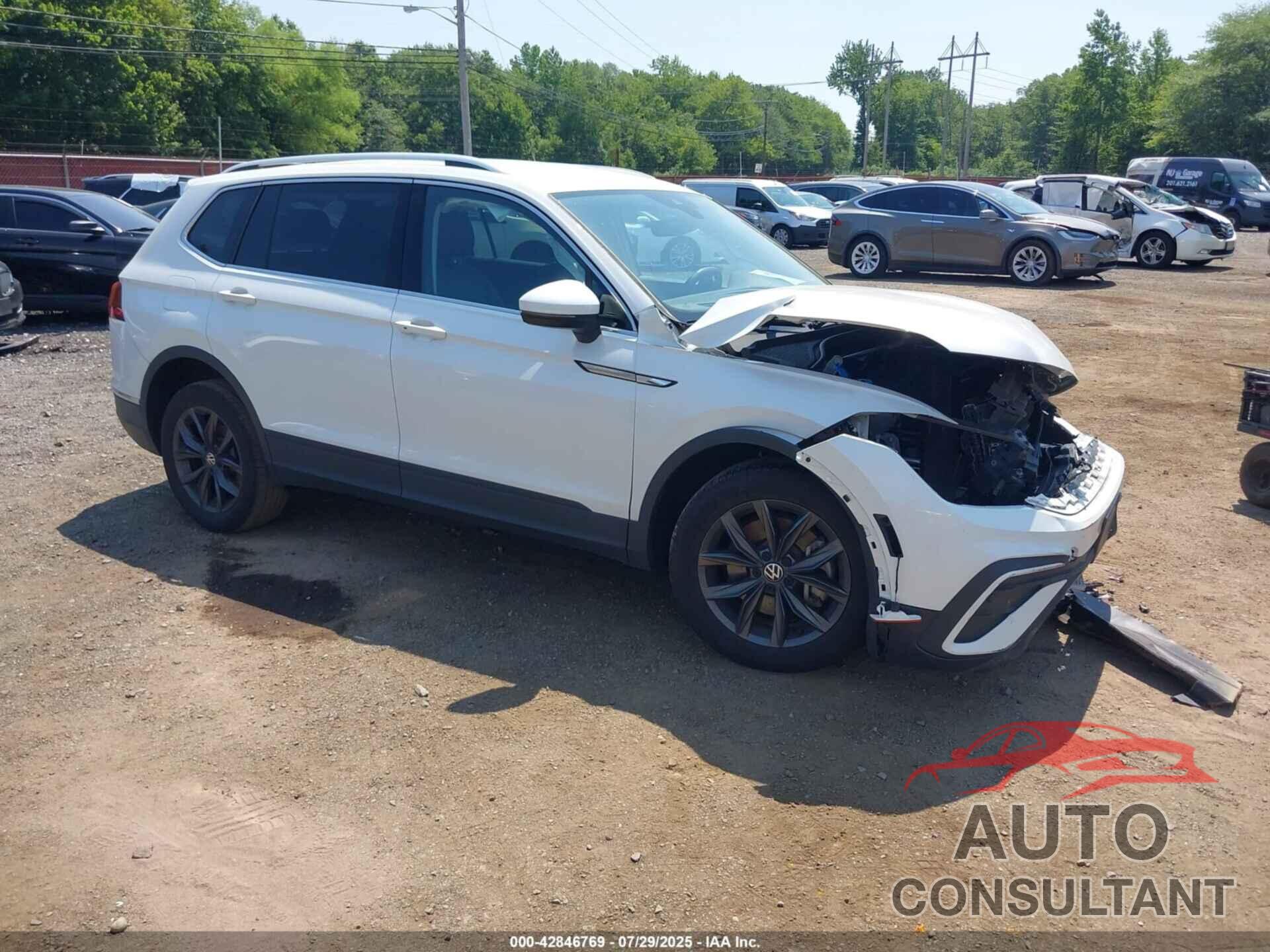 VOLKSWAGEN TIGUAN 2023 - 3VV2B7AX7PM020066