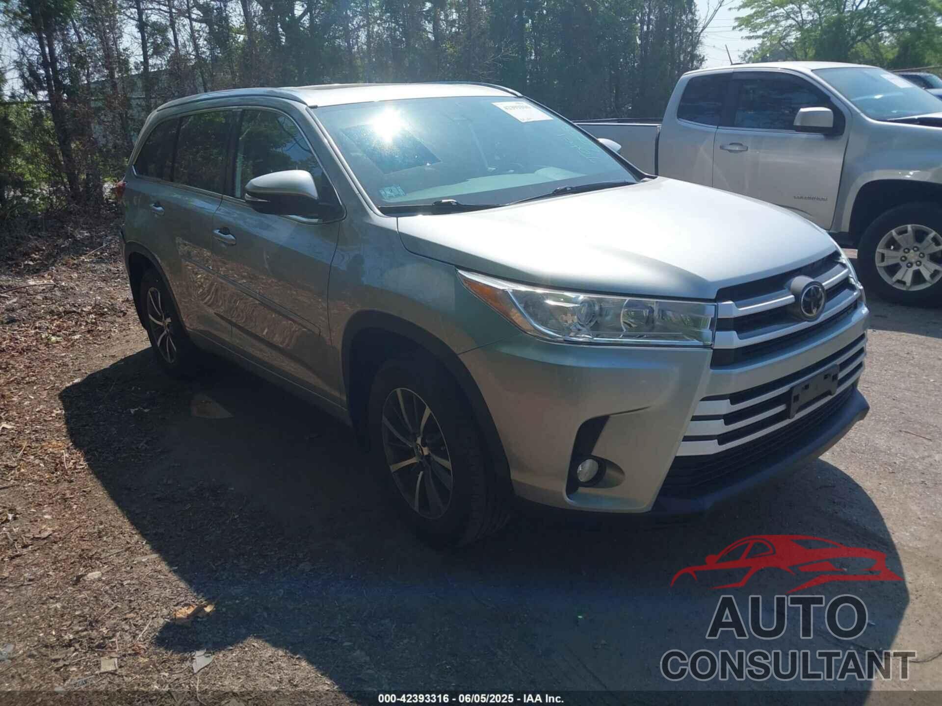 TOYOTA HIGHLANDER 2018 - 5TDJZRFH8JS526290
