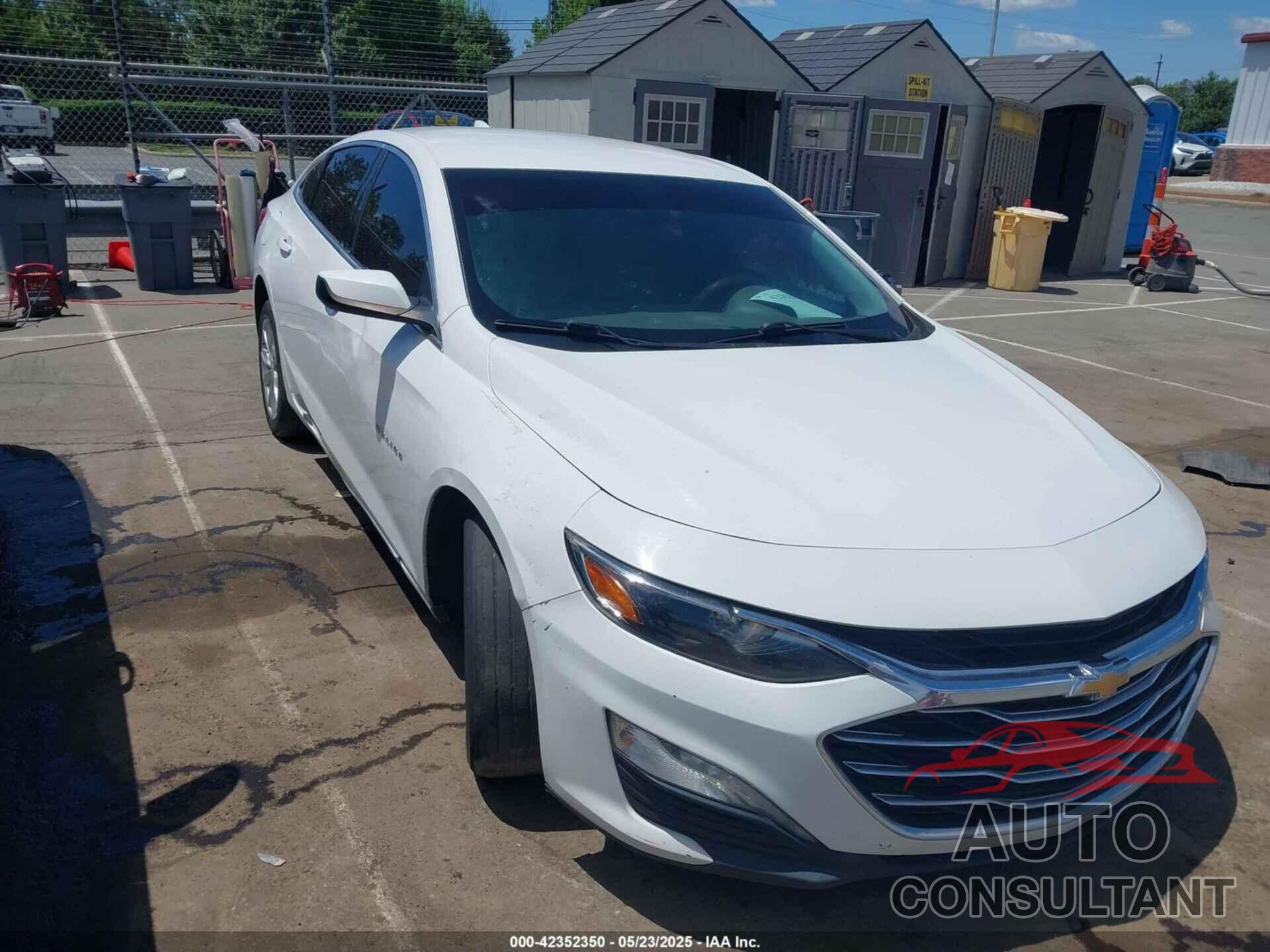 CHEVROLET MALIBU 2019 - 1G1ZD5ST0KF104979