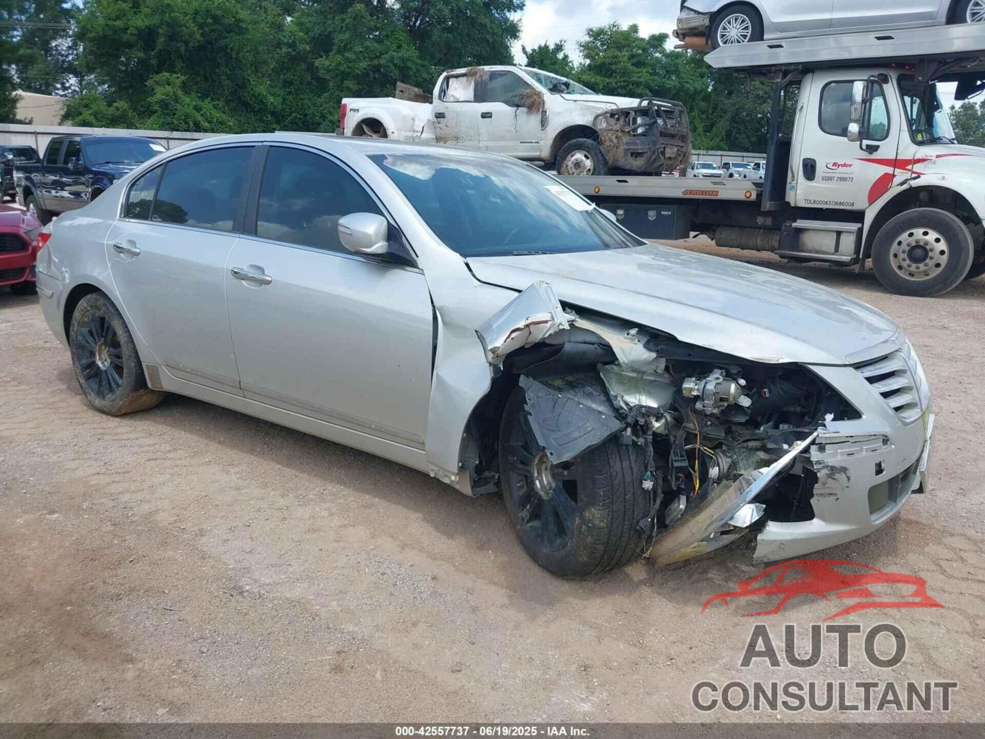 HYUNDAI GENESIS 2011 - KMHGC4DF1BU125723