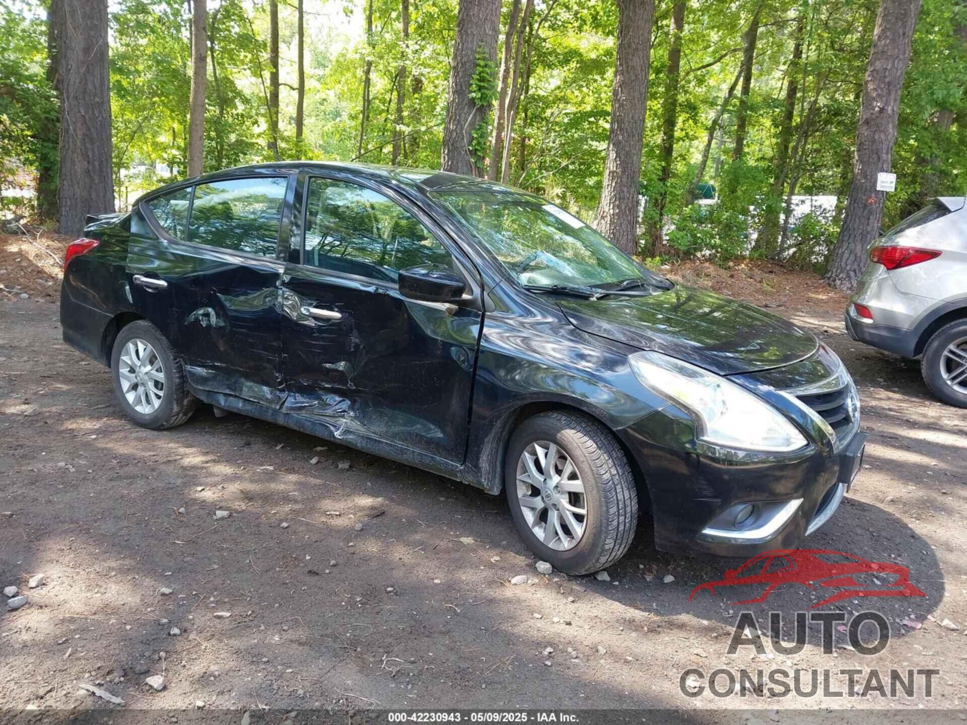 NISSAN VERSA 2017 - 3N1CN7AP8HL889182