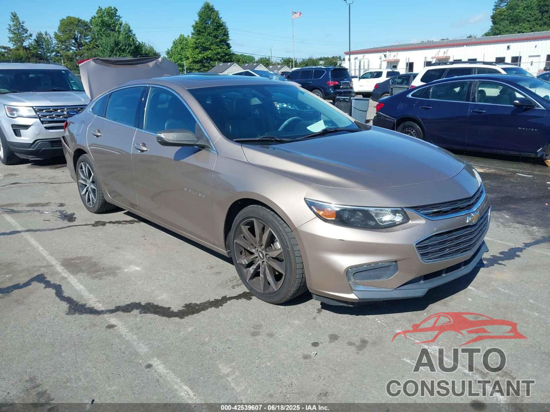 CHEVROLET MALIBU 2018 - 1G1ZD5ST1JF156751