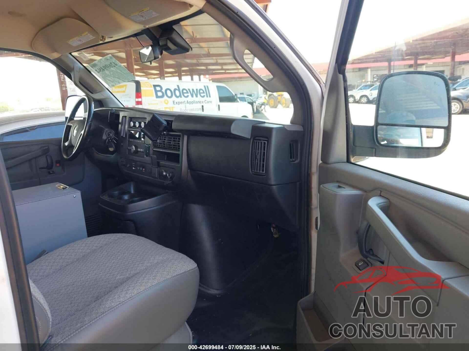 CHEVROLET EXPRESS 3500 2019 - 1GCZGGFG8K1309003
