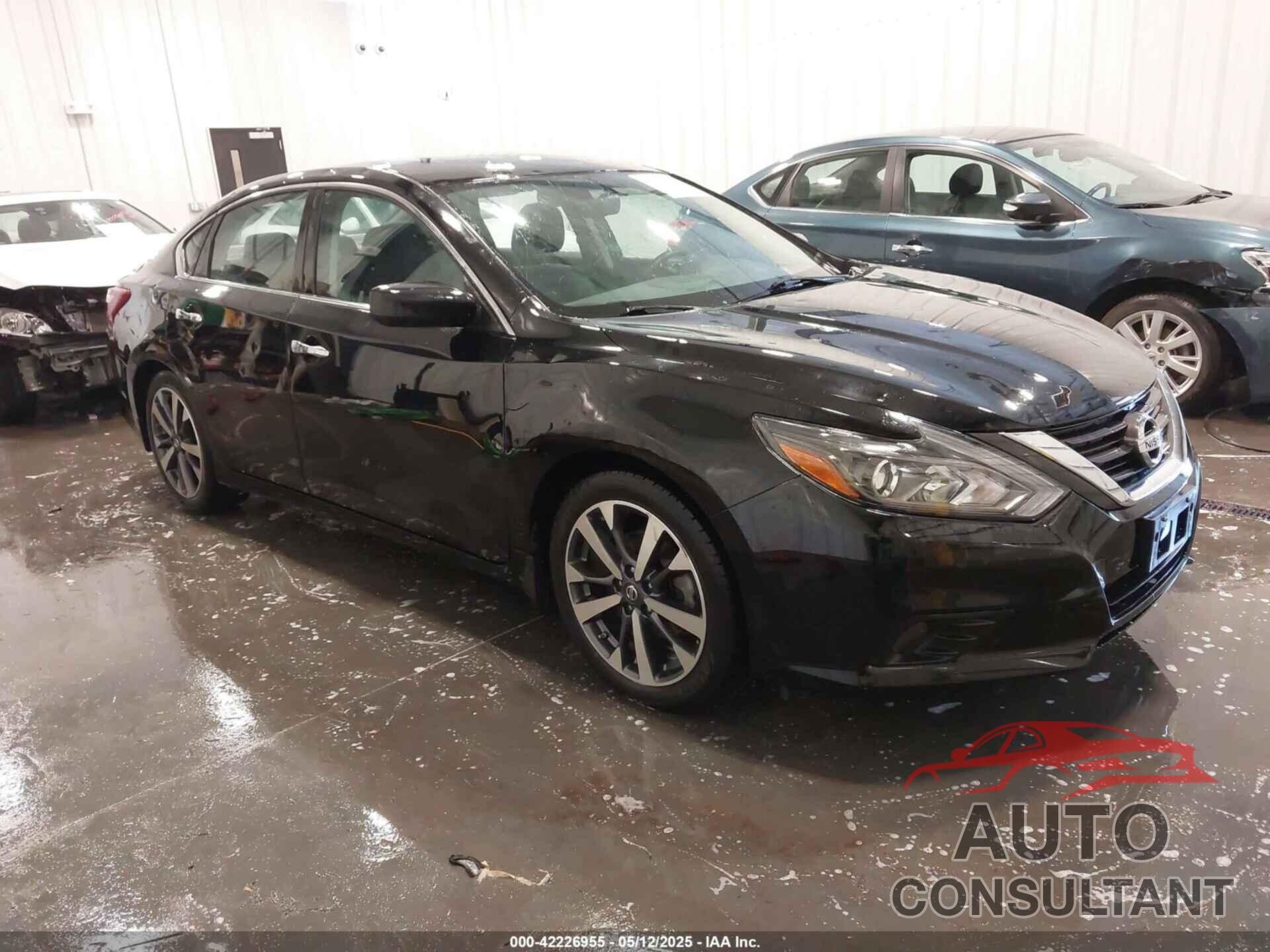 NISSAN ALTIMA 2017 - 1N4AL3AP7HC148669