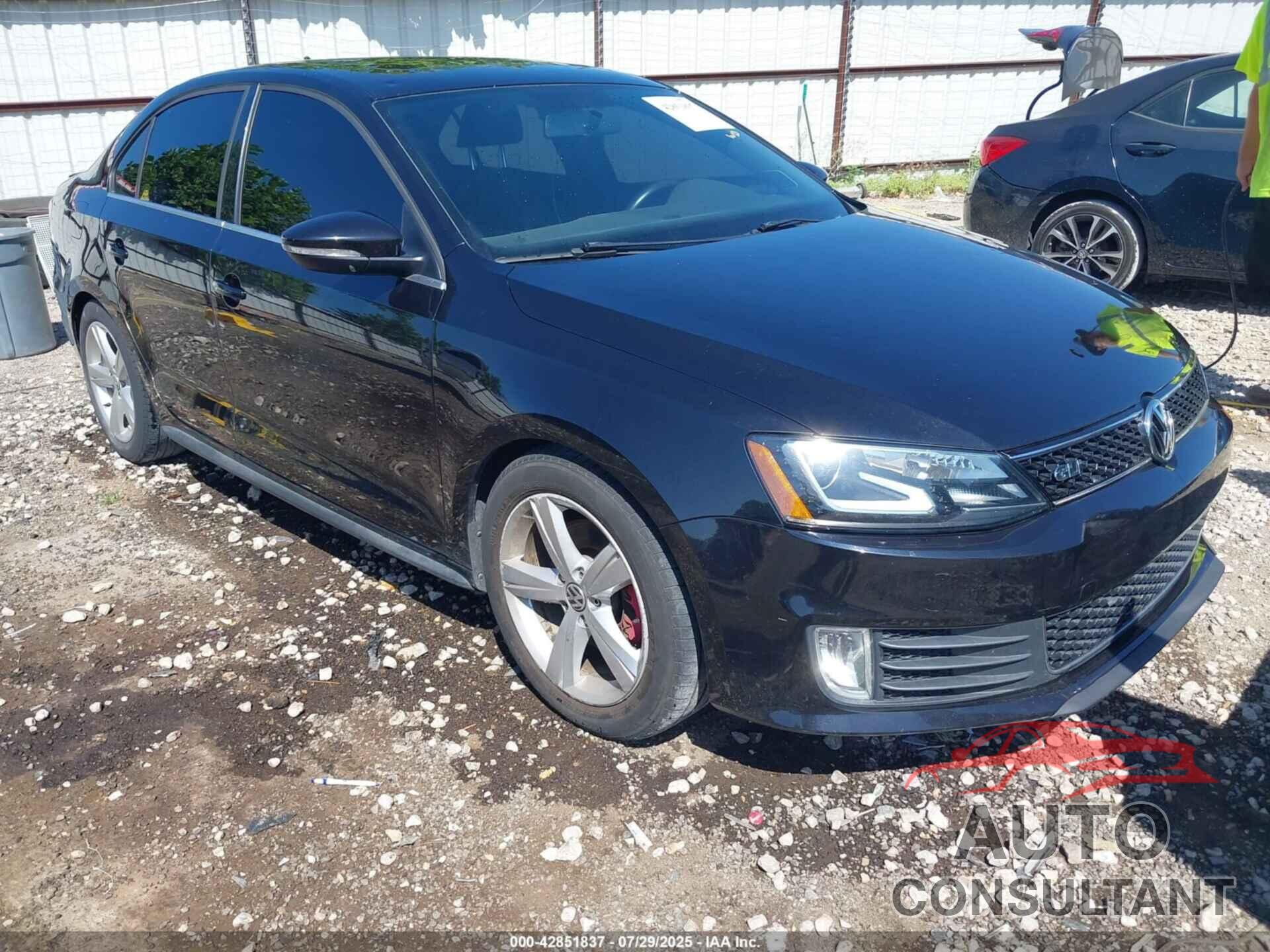 VOLKSWAGEN JETTA 2013 - 3VW4T7AJ2DM289861