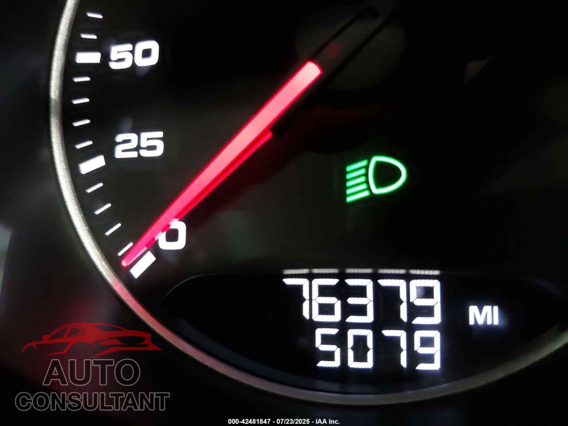 PORSCHE CAYENNE 2016 - WP1AA2A27GLA08360