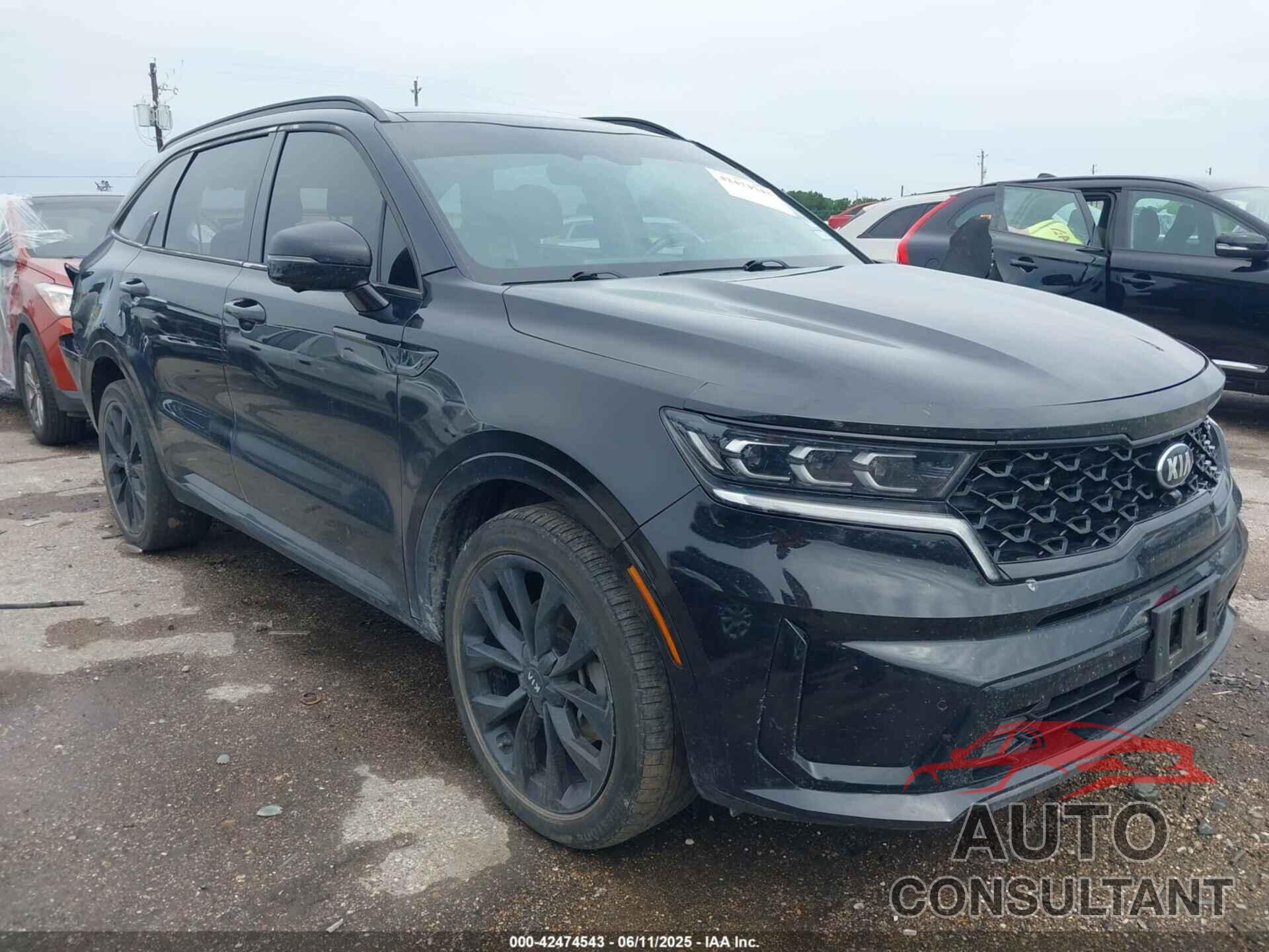 KIA SORENTO 2021 - 5XYRK4LFXMG065821