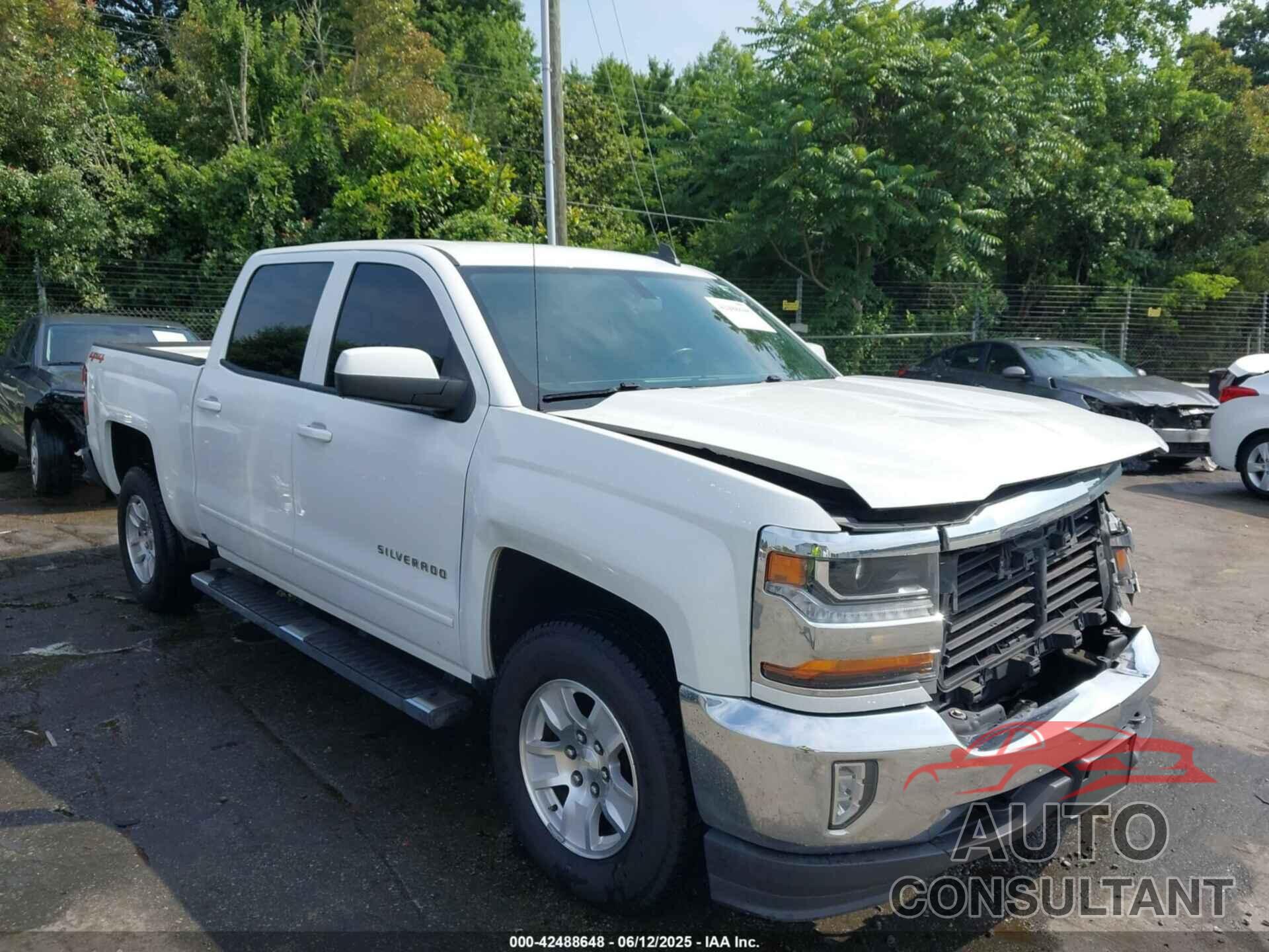 CHEVROLET SILVERADO 1500 2018 - 3GCUKREC2JG518840