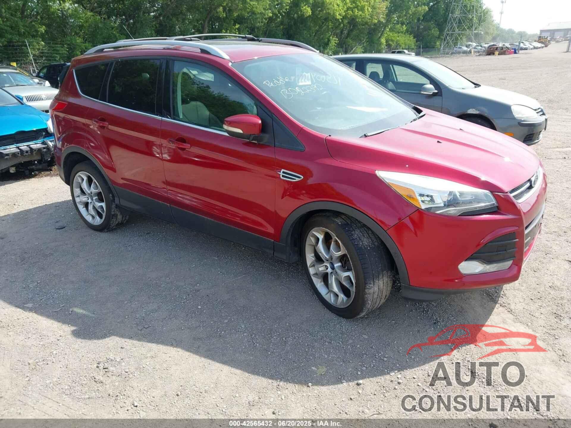 FORD ESCAPE 2013 - 1FMCU9J91DUA47003