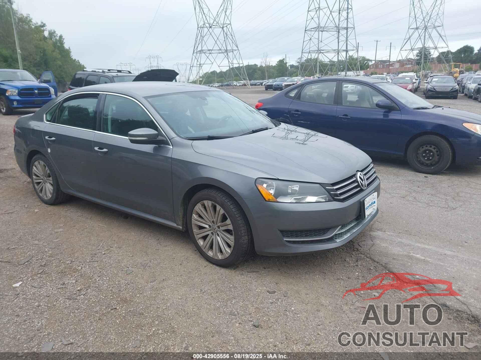 VOLKSWAGEN PASSAT 2012 - 1VWBP7A39CC104511