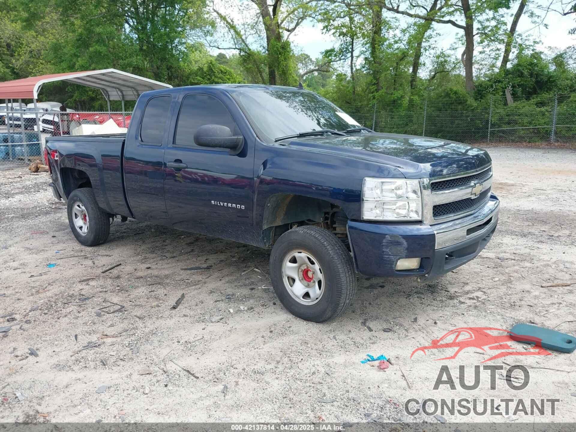 CHEVROLET SILVERADO 1500 2011 - 1GCRKSE33BZ303157