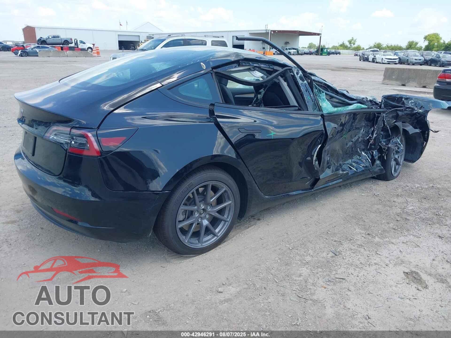 TESLA MODEL 3 2023 - 5YJ3E1EA6PF498769