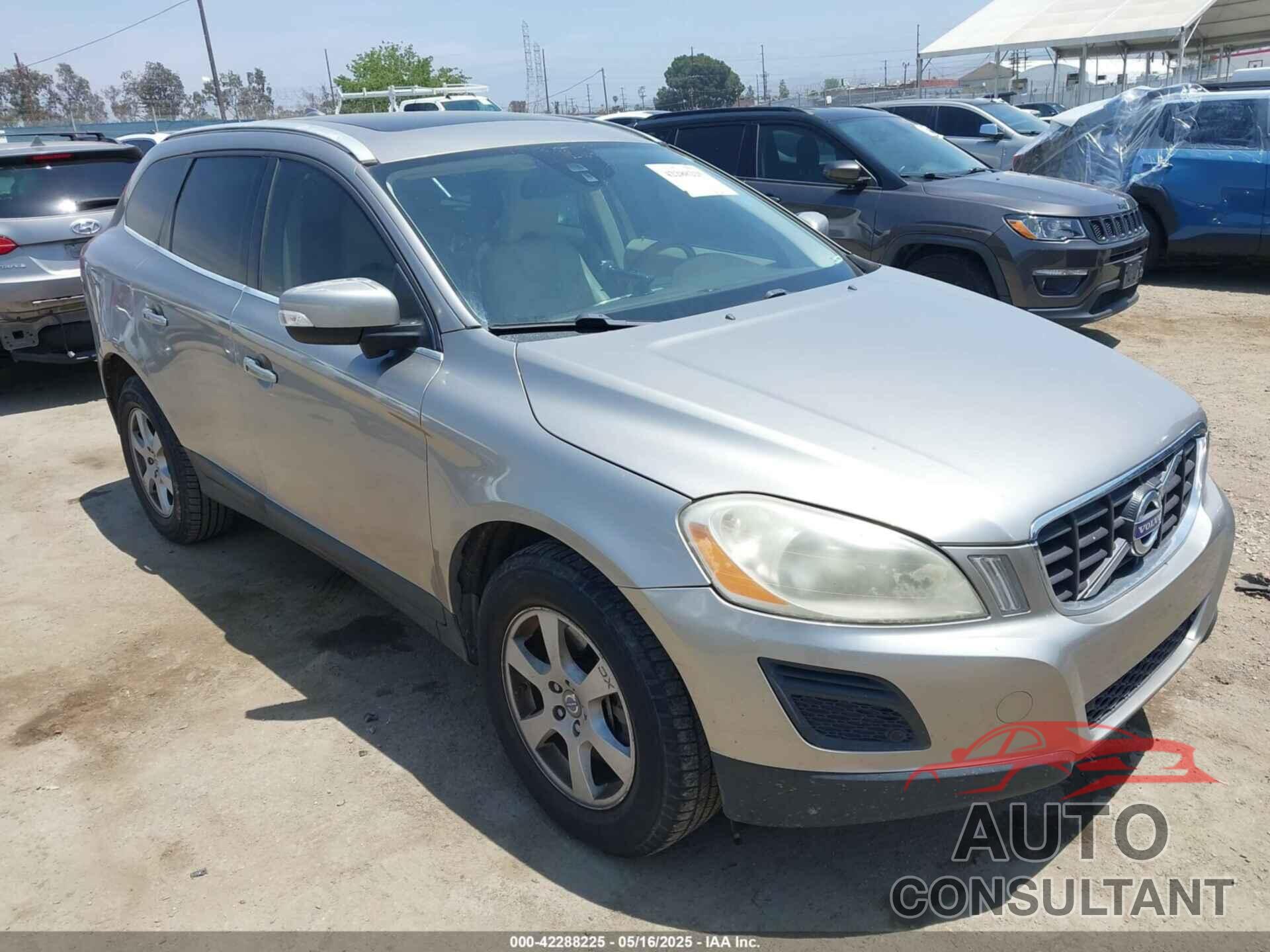 VOLVO XC60 2012 - YV4952DL2C2312495