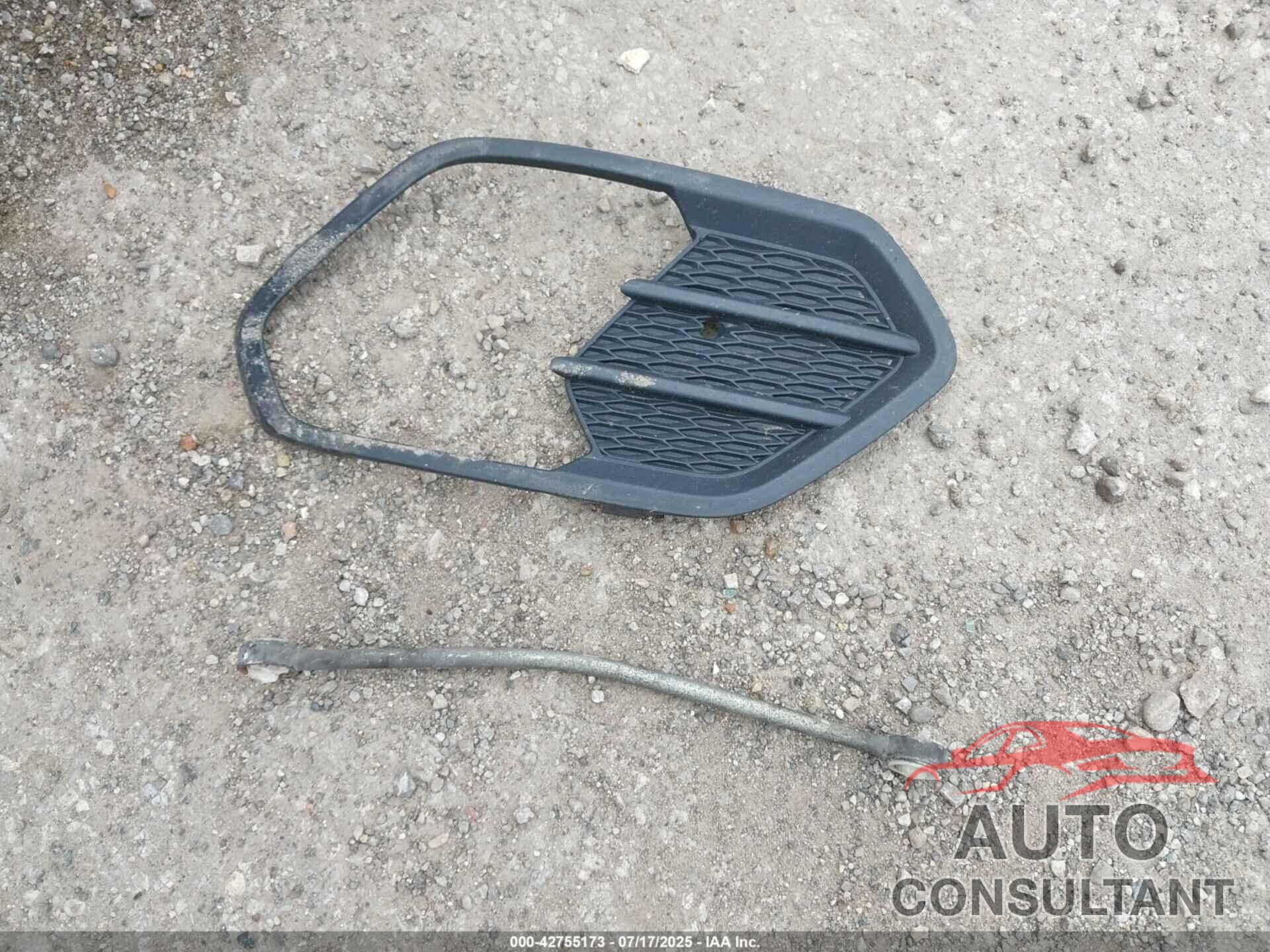 FORD ESCAPE 2017 - 1FMCU9G99HUC77546