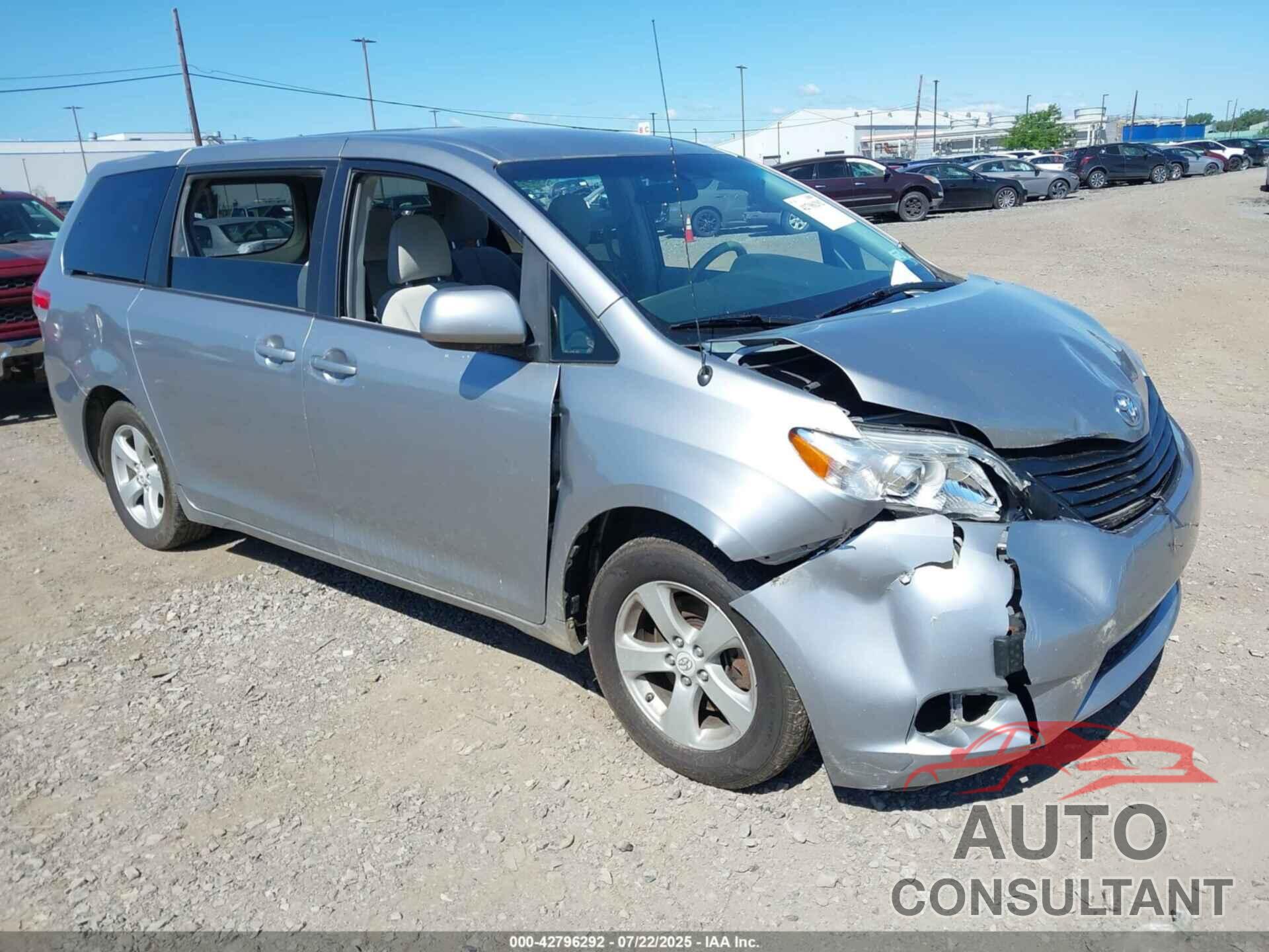 TOYOTA SIENNA 2012 - 5TDKA3DC8CS014421