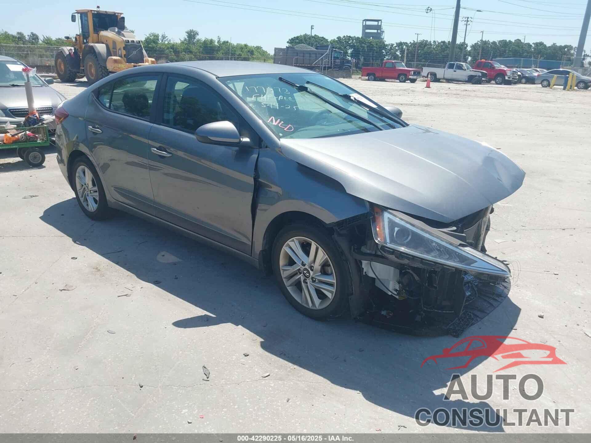 HYUNDAI ELANTRA 2019 - 5NPD84LF4KH476002