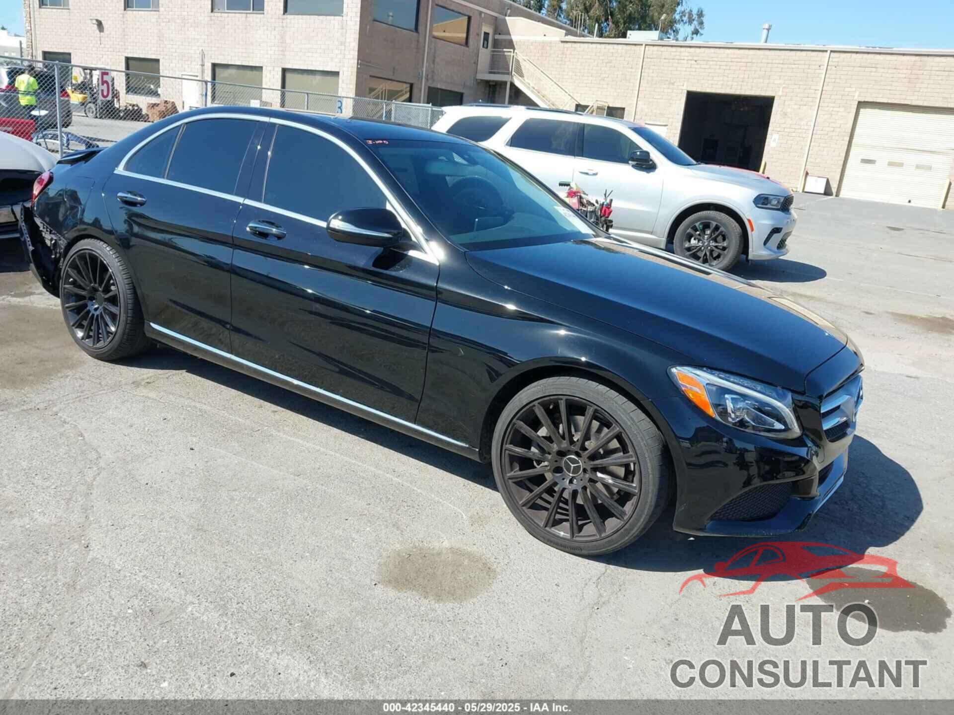 MERCEDES-BENZ C 300 2015 - 55SWF4JB9FU080889