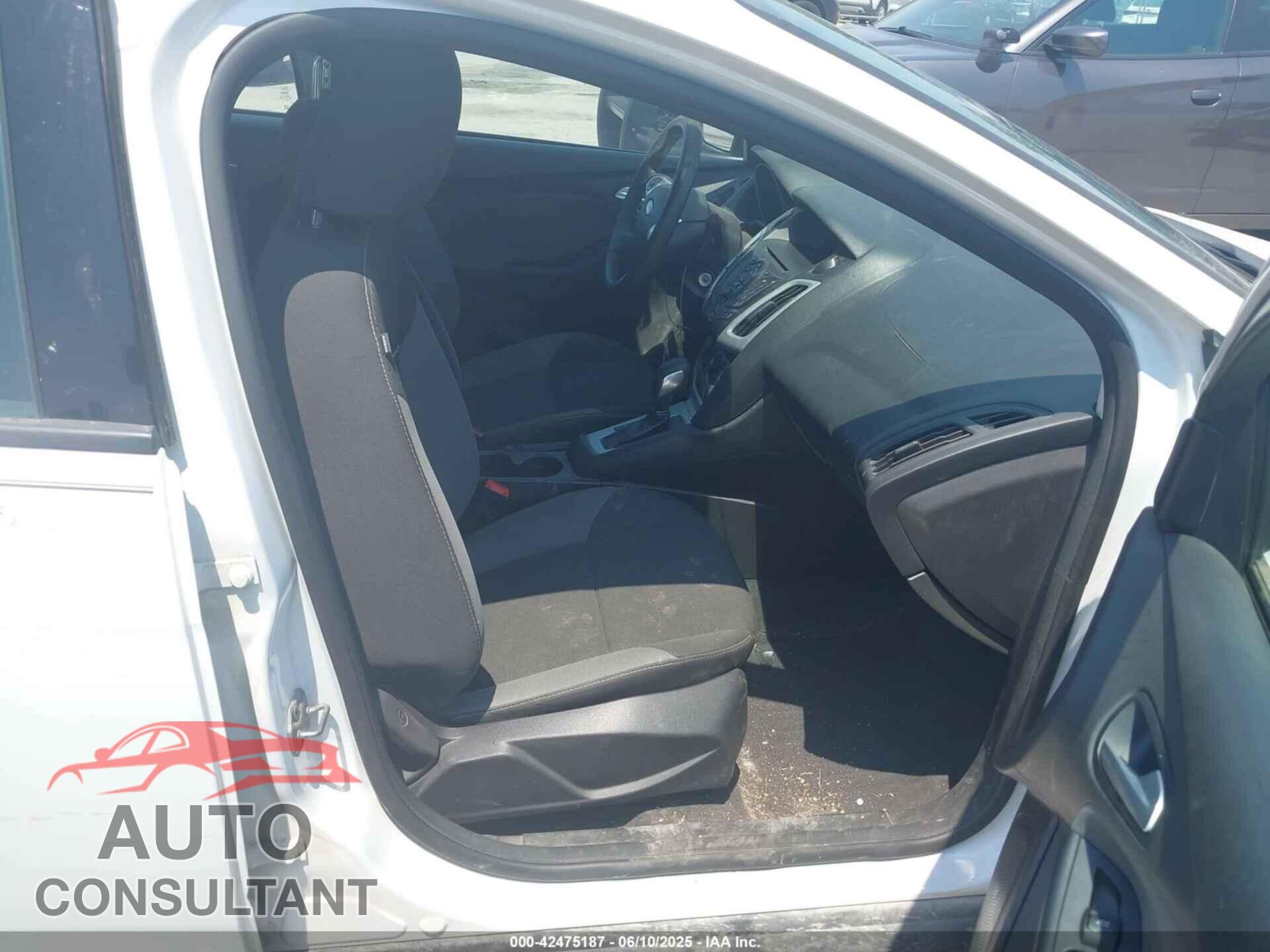 FORD FOCUS 2014 - 1FADP3F22EL166507
