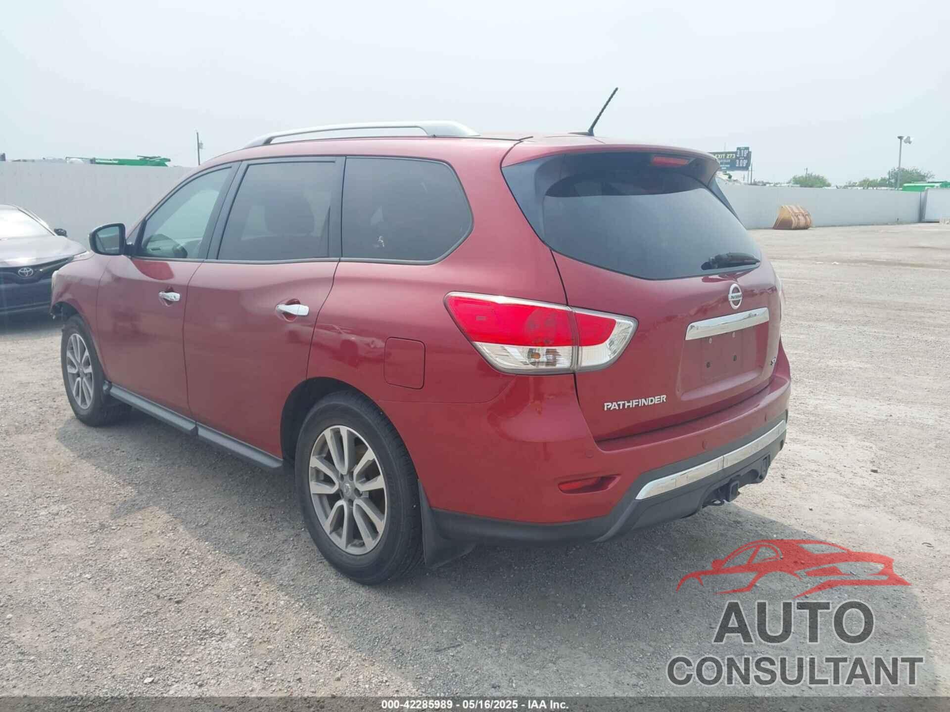 NISSAN PATHFINDER 2016 - 5N1AR2MN1GC655414