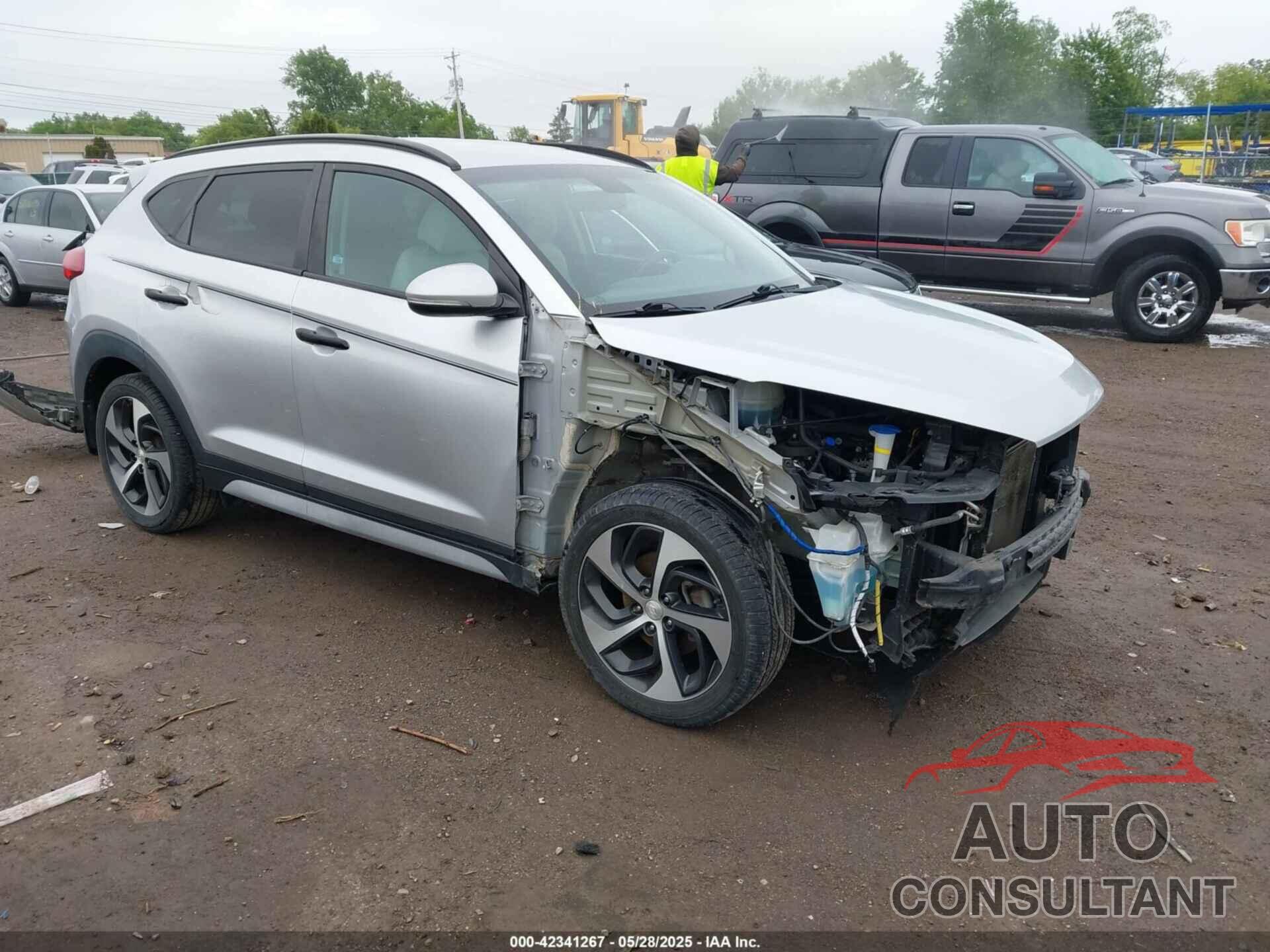 HYUNDAI TUCSON 2017 - KM8J33A24HU364225