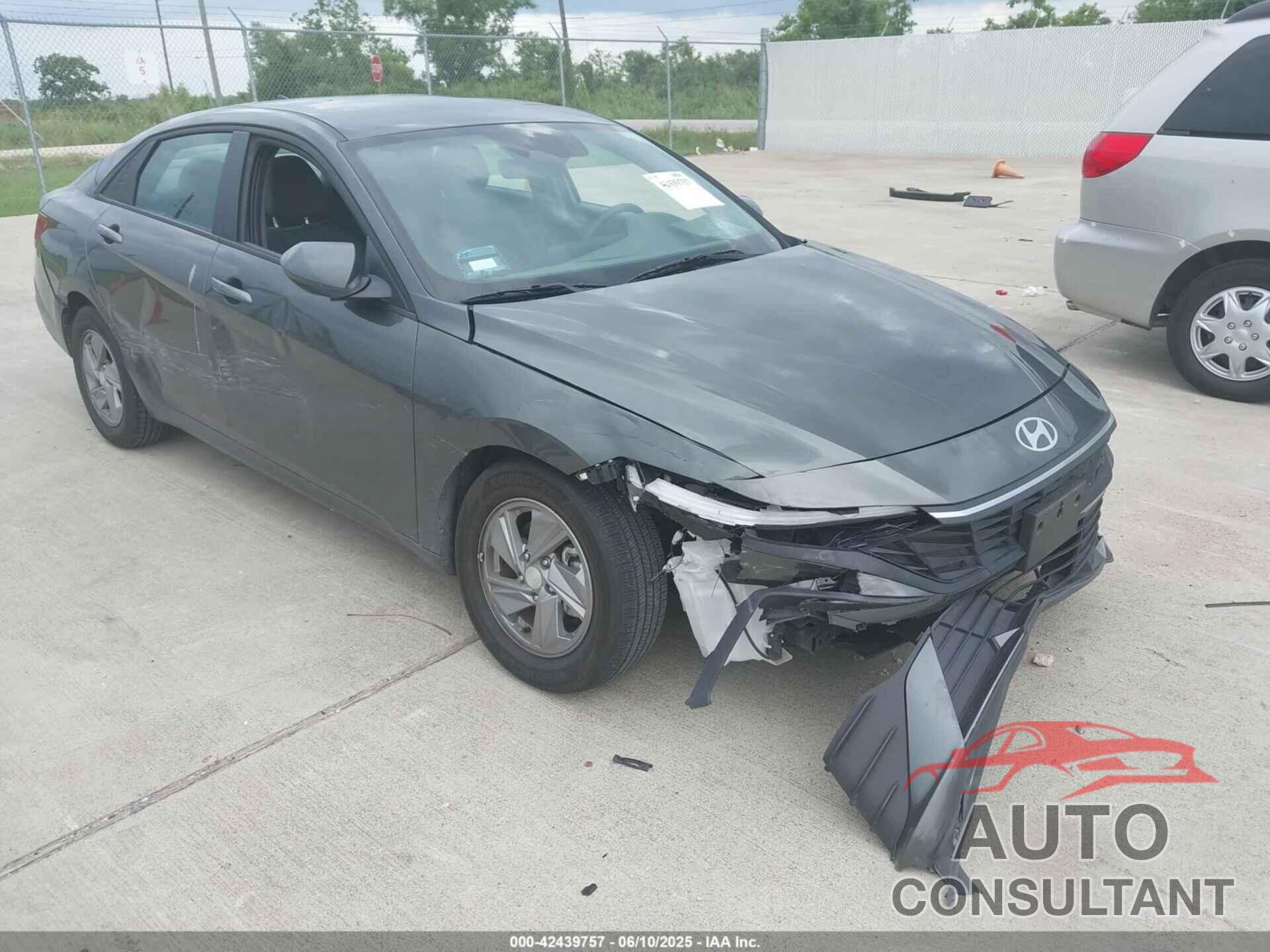 HYUNDAI ELANTRA 2024 - KMHLL4DGXRU796969