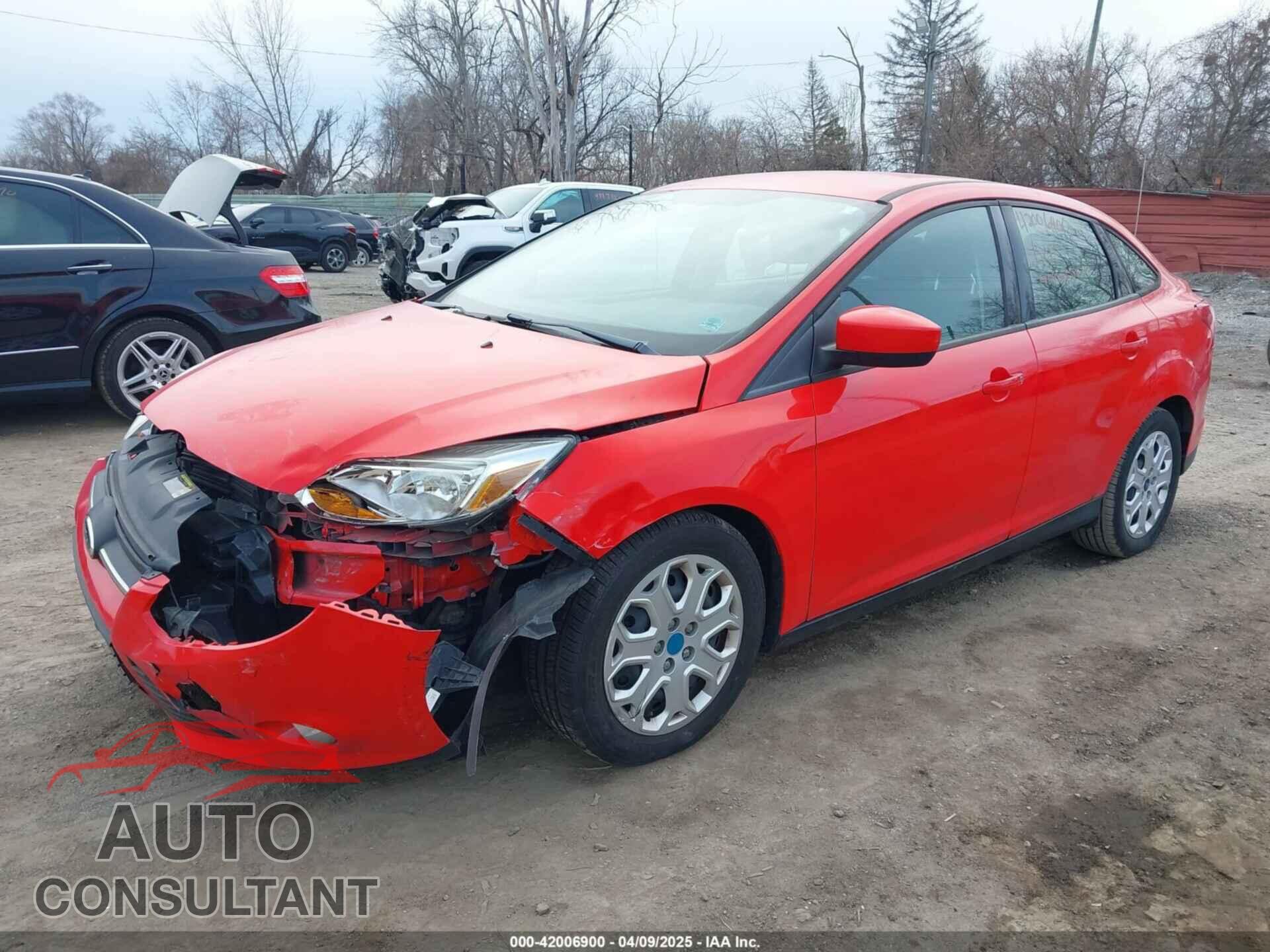 FORD FOCUS 2012 - 1FAHP3F28CL376141