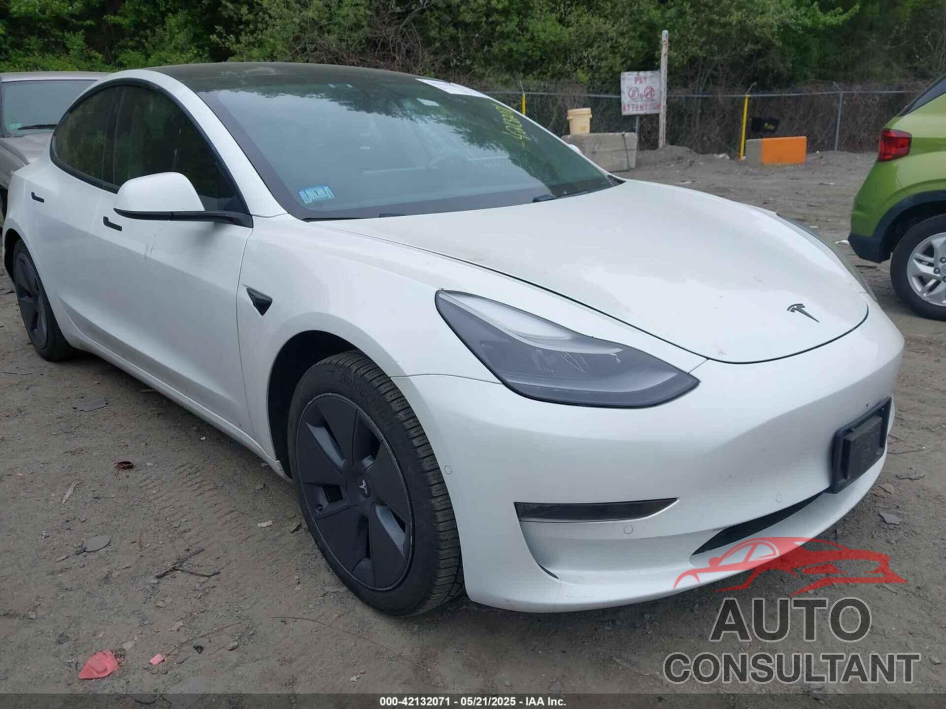 TESLA MODEL 3 2021 - 5YJ3E1EB2MF049237