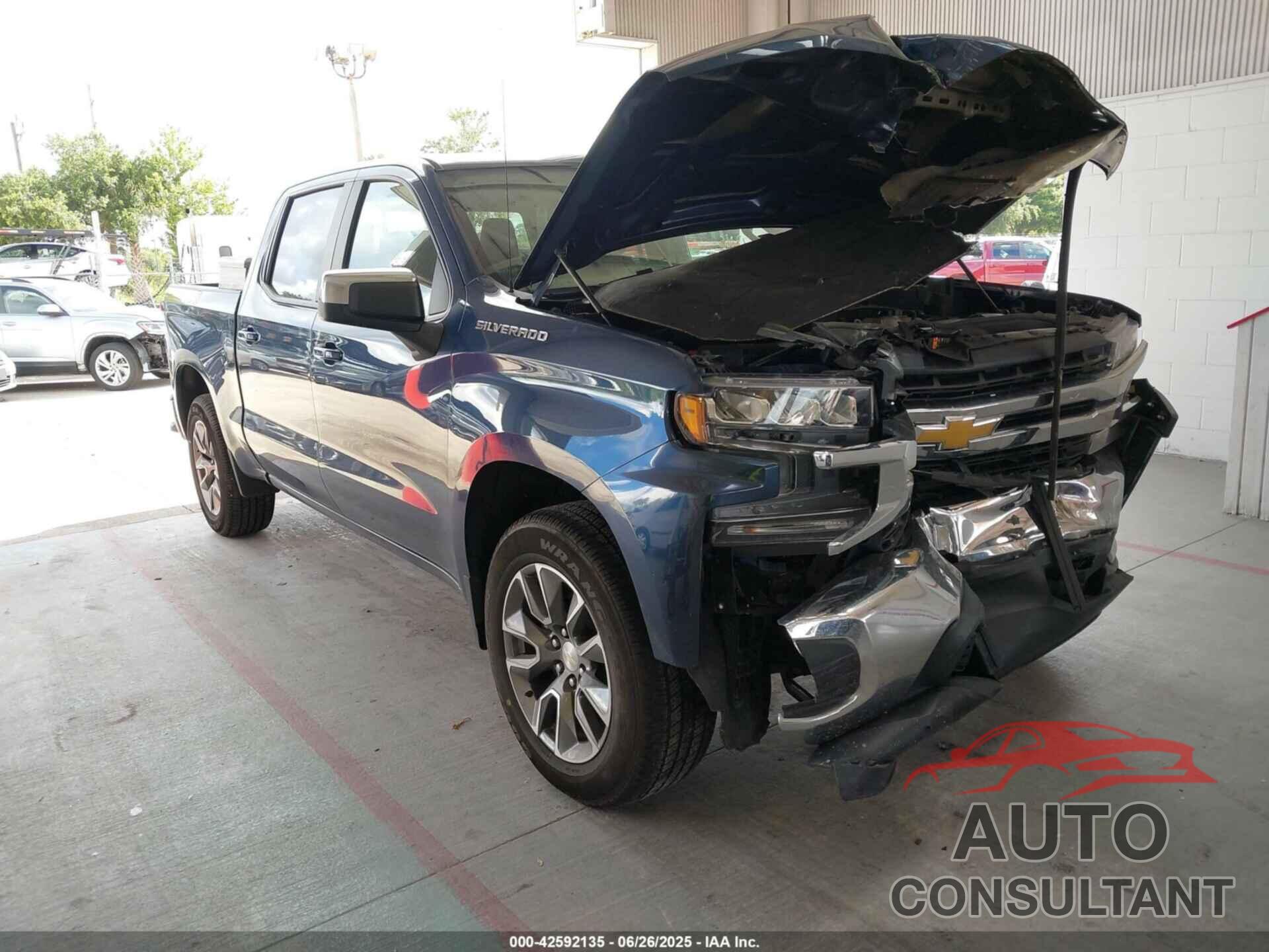 CHEVROLET SILVERADO 1500 LTD 2022 - 1GCPWCED0NZ157010