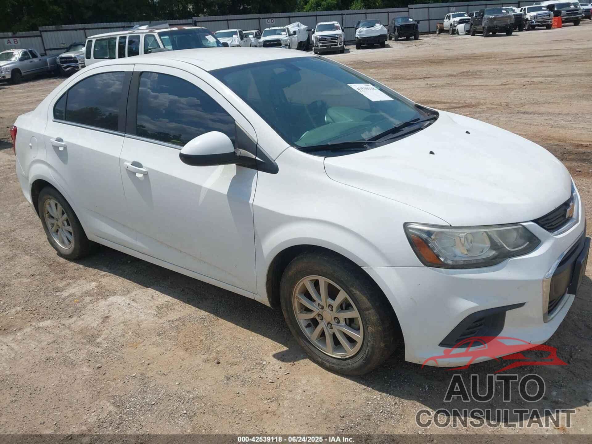 CHEVROLET SONIC 2017 - 1G1JD5SB4H4104587