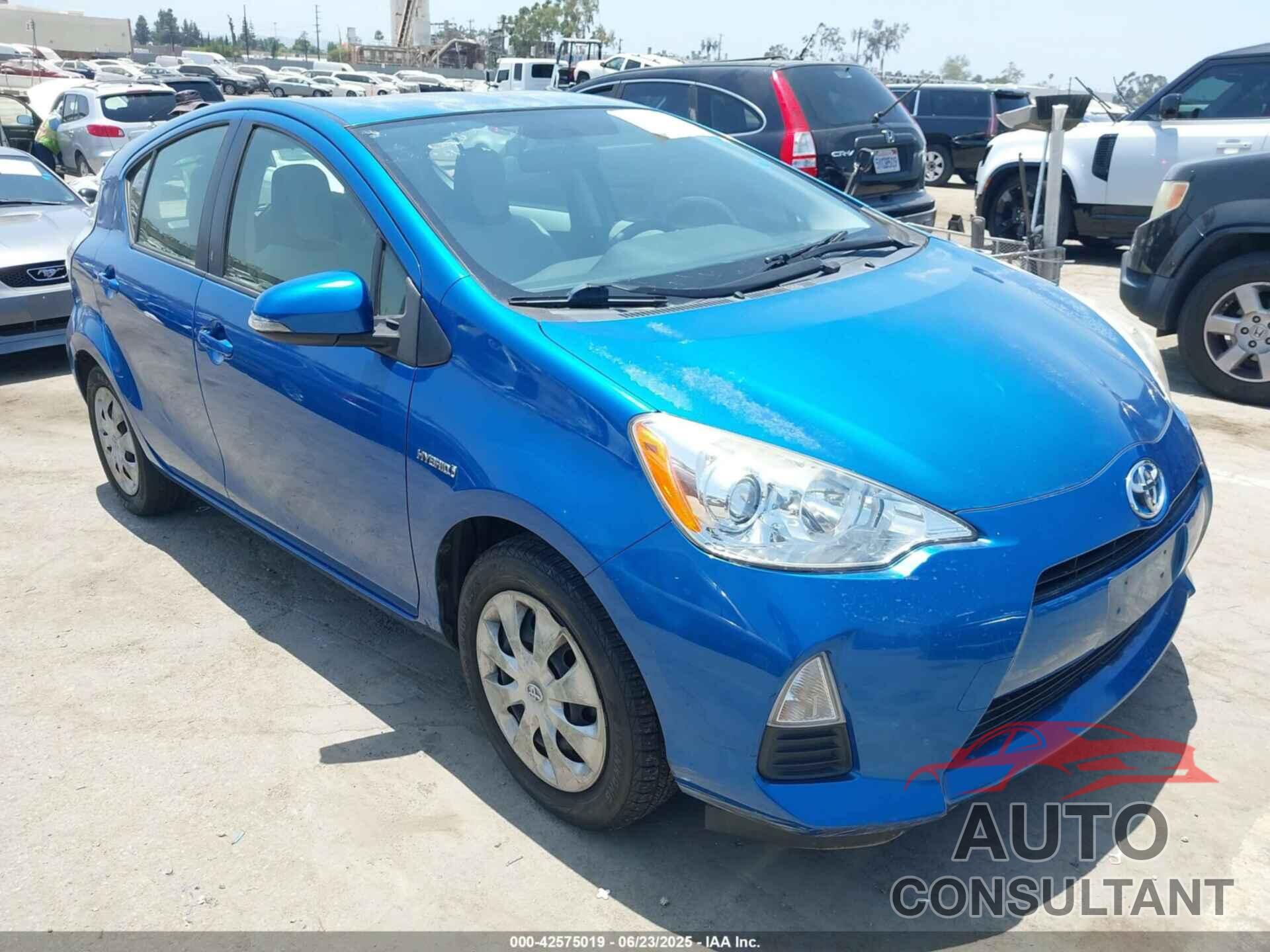 TOYOTA PRIUS C 2014 - JTDKDTB38E1571078