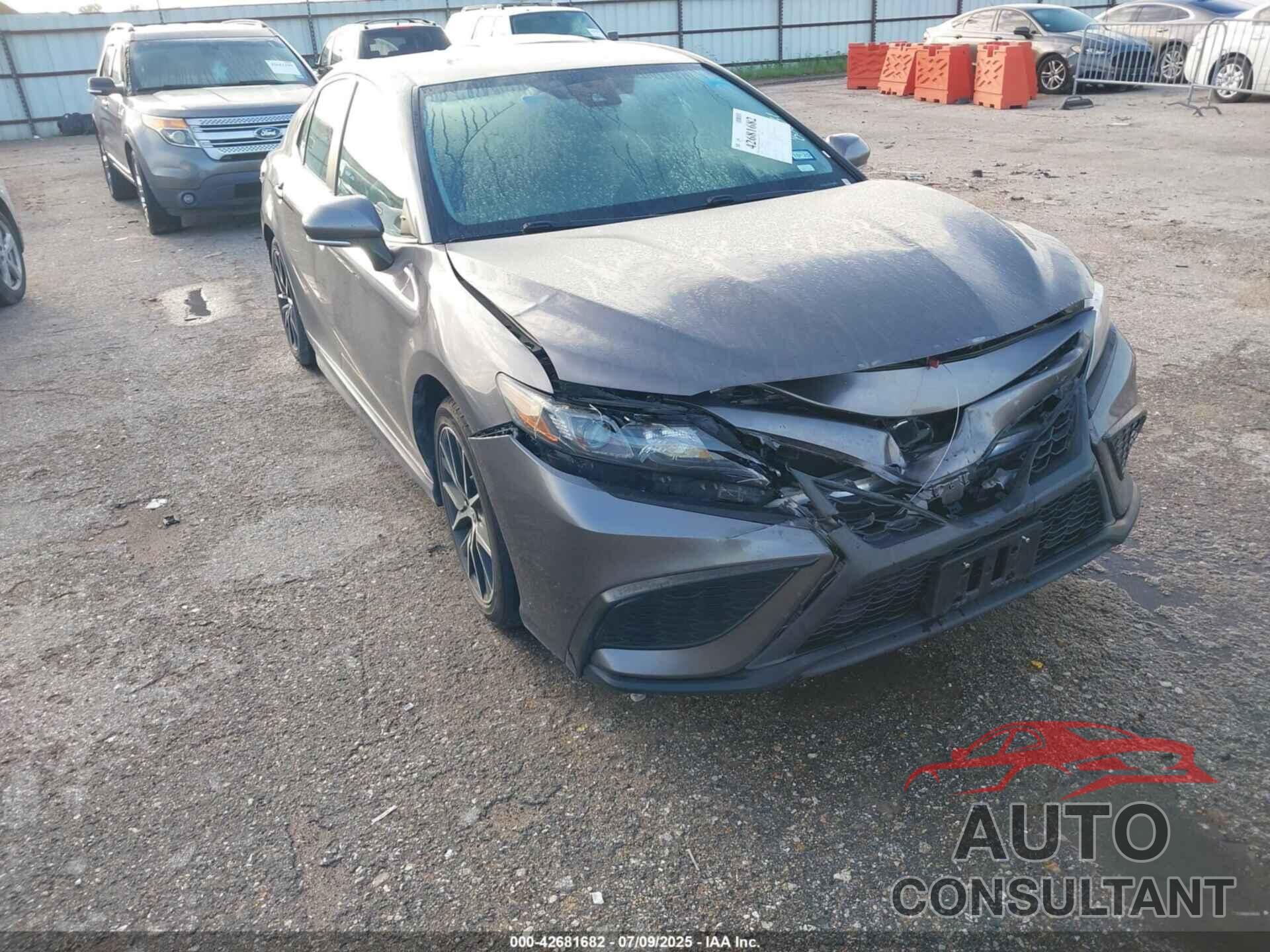 TOYOTA CAMRY 2021 - 4T1T11AK3MU553512