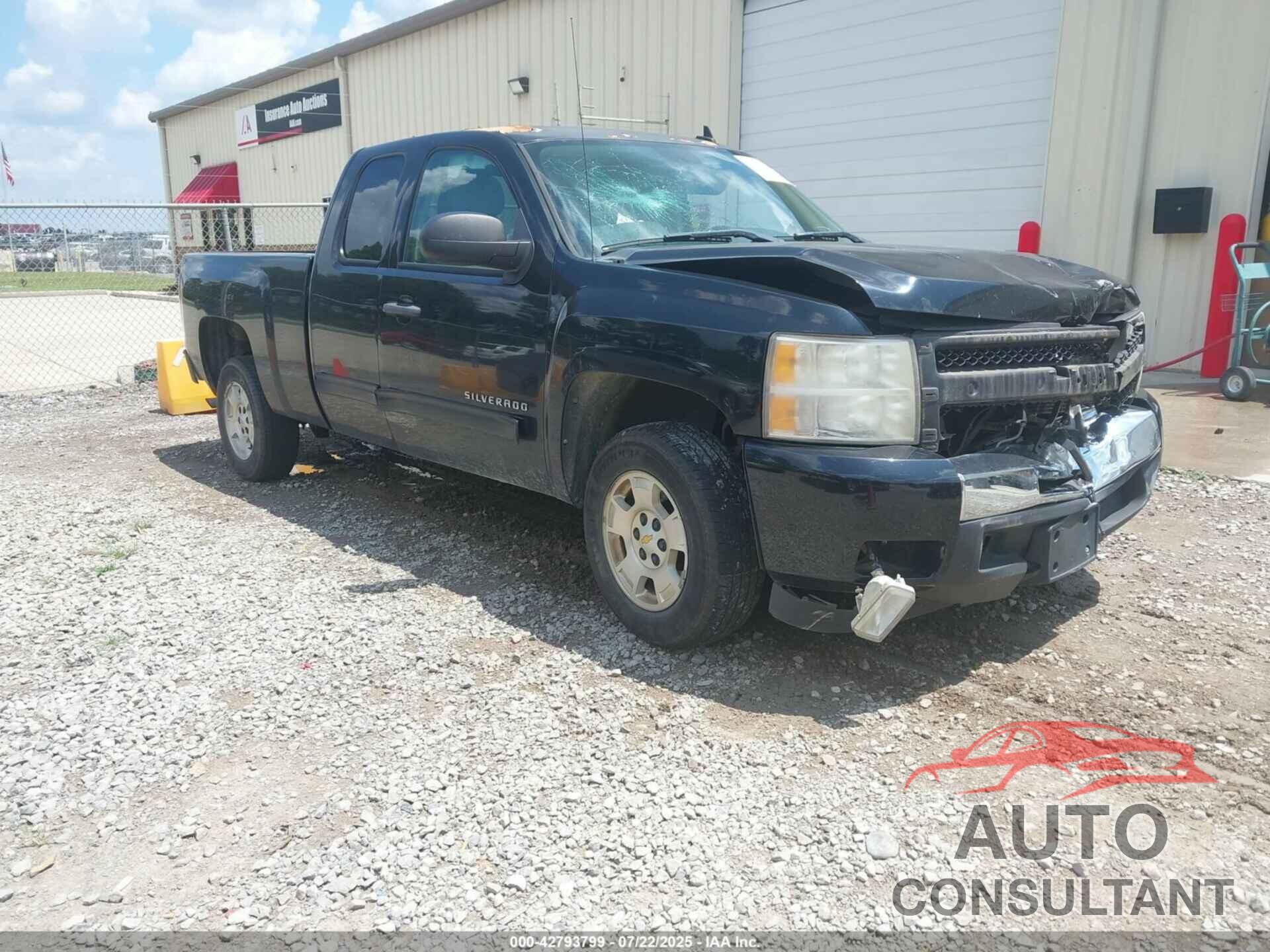 CHEVROLET SILVERADO 1500 2011 - 1GCRCSE06BZ380379