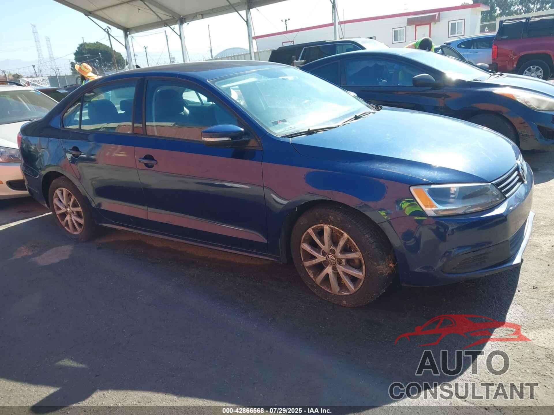 VOLKSWAGEN JETTA 2011 - 3VWDZ7AJ8BM109259