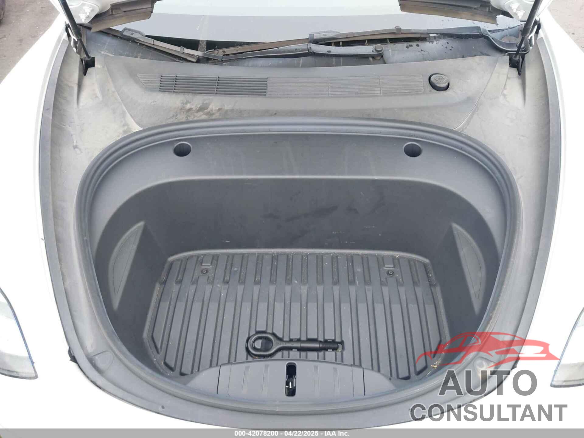 TESLA MODEL 3 2022 - 5YJ3E1EB8NF195708
