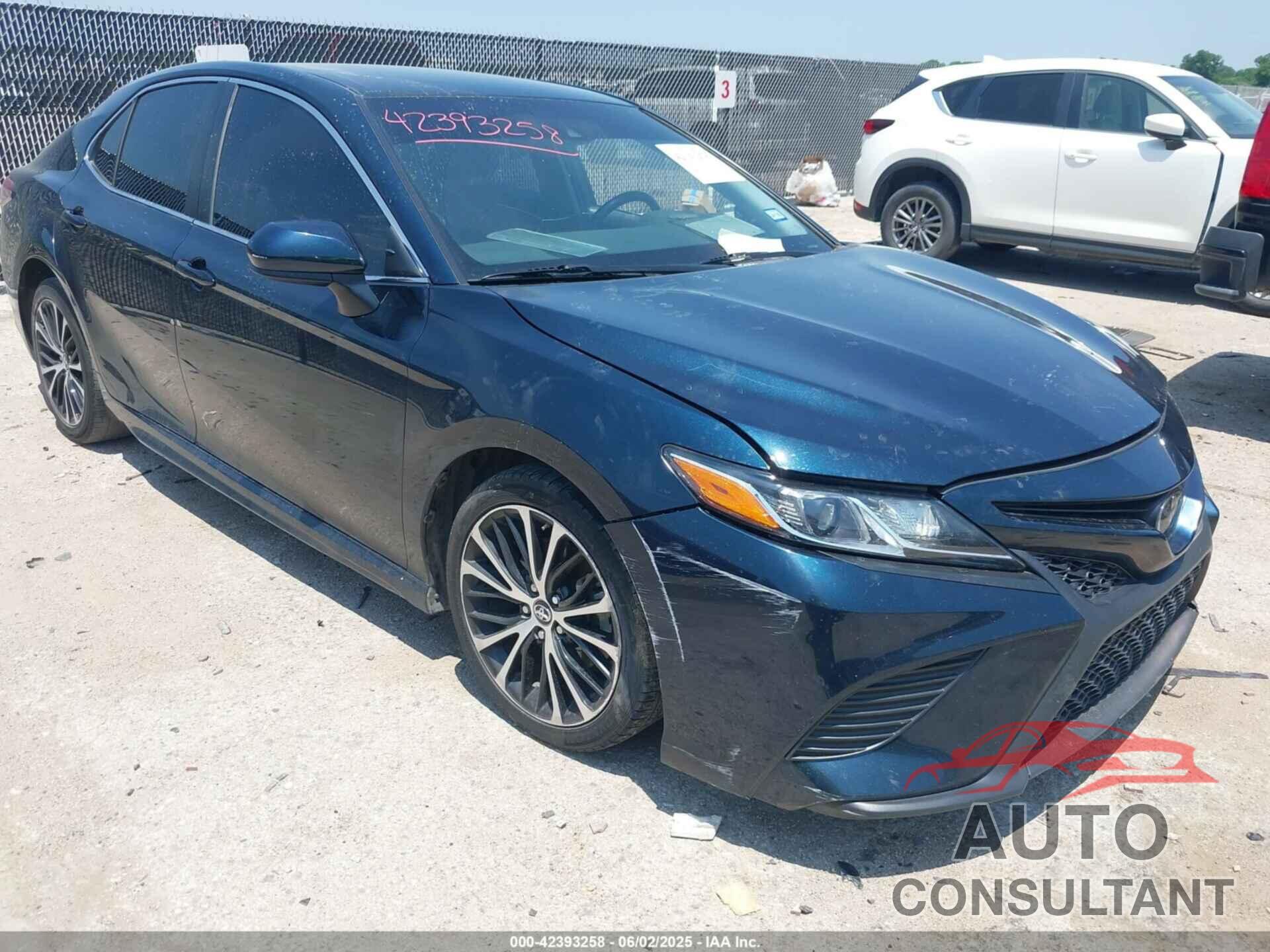 TOYOTA CAMRY 2018 - 4T1B11HK6JU620990