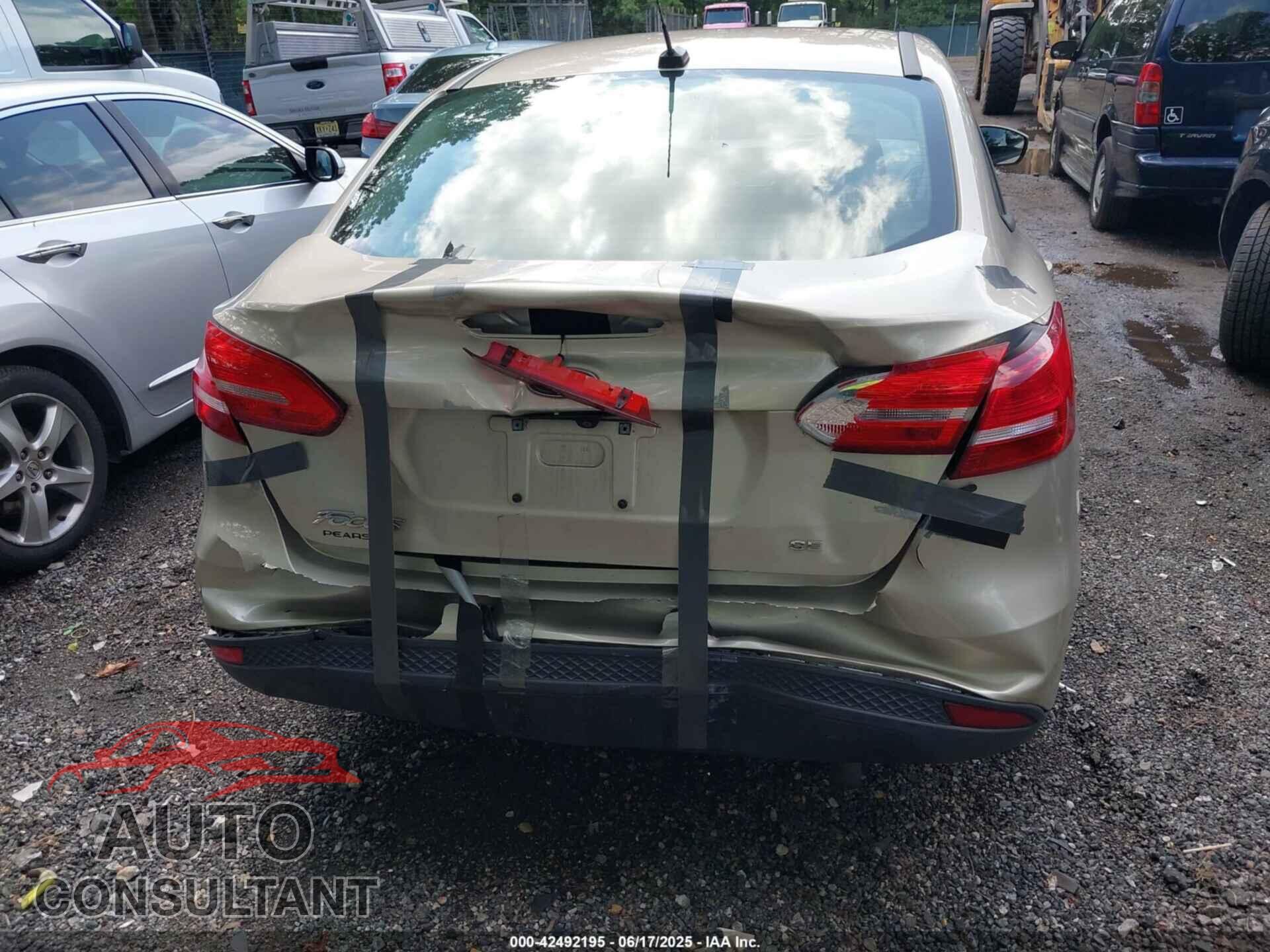 FORD FOCUS 2017 - 1FADP3F2XHL304752