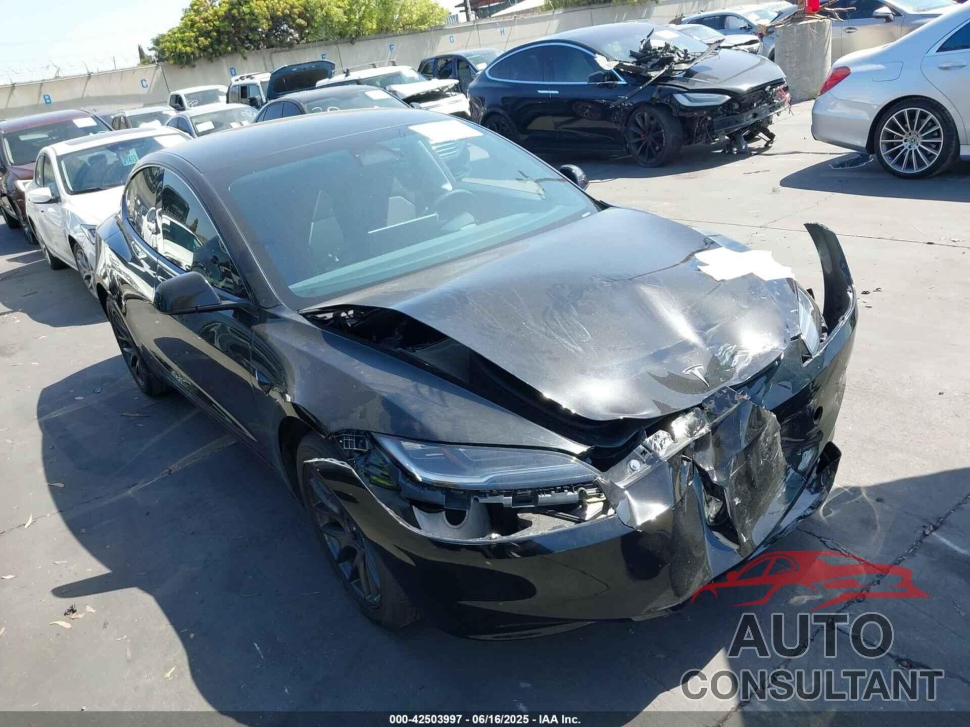 TESLA MODEL 3 2024 - 5YJ3E1EA1RF821113