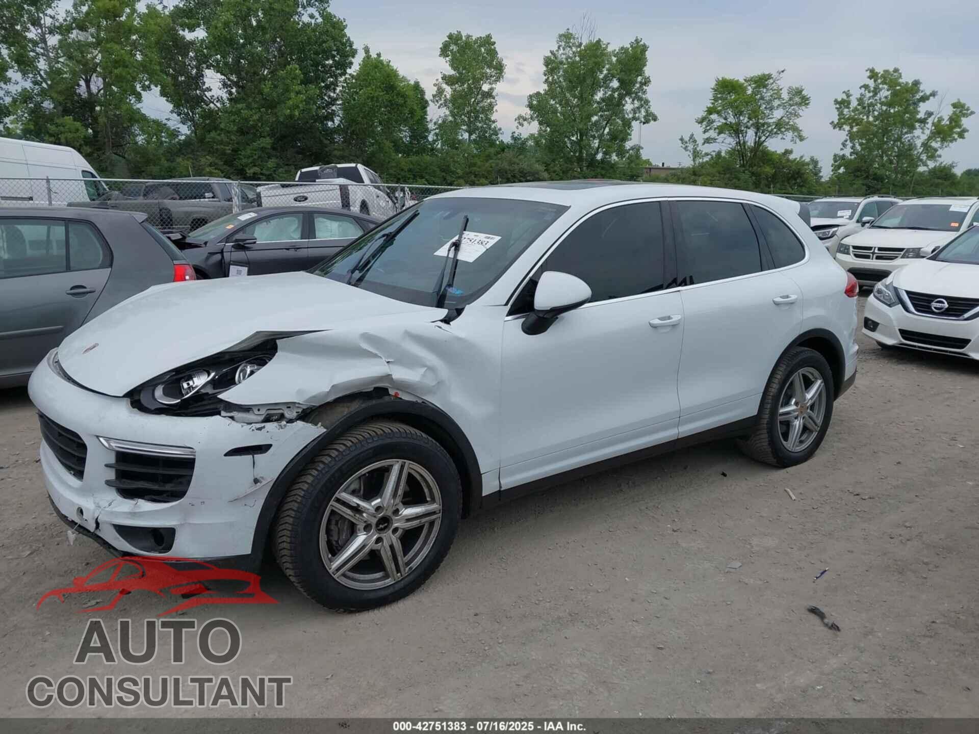 PORSCHE CAYENNE 2016 - WP1AA2A27GKA08834