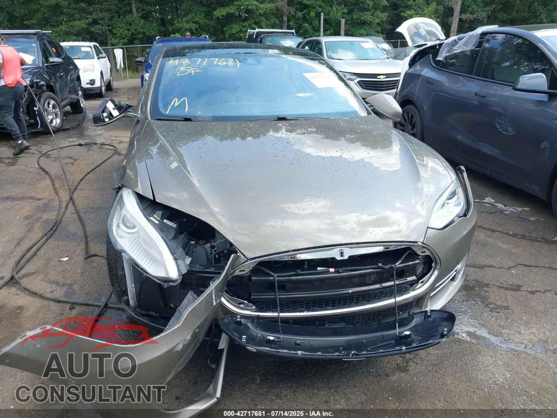 TESLA MODEL S 2015 - 5YJSA1E12FF112483