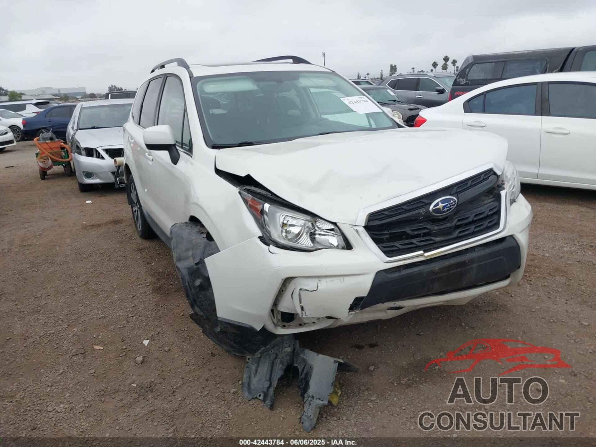 SUBARU FORESTER 2018 - JF2SJGEC0JH612608