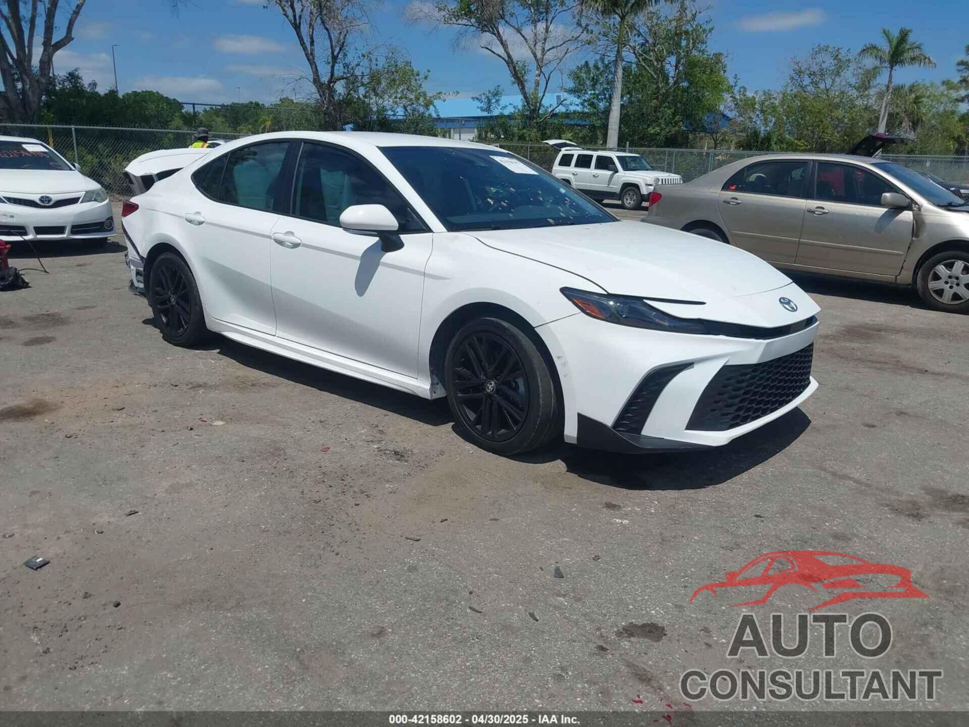 TOYOTA CAMRY 2025 - 4T1DAACK5SU534295