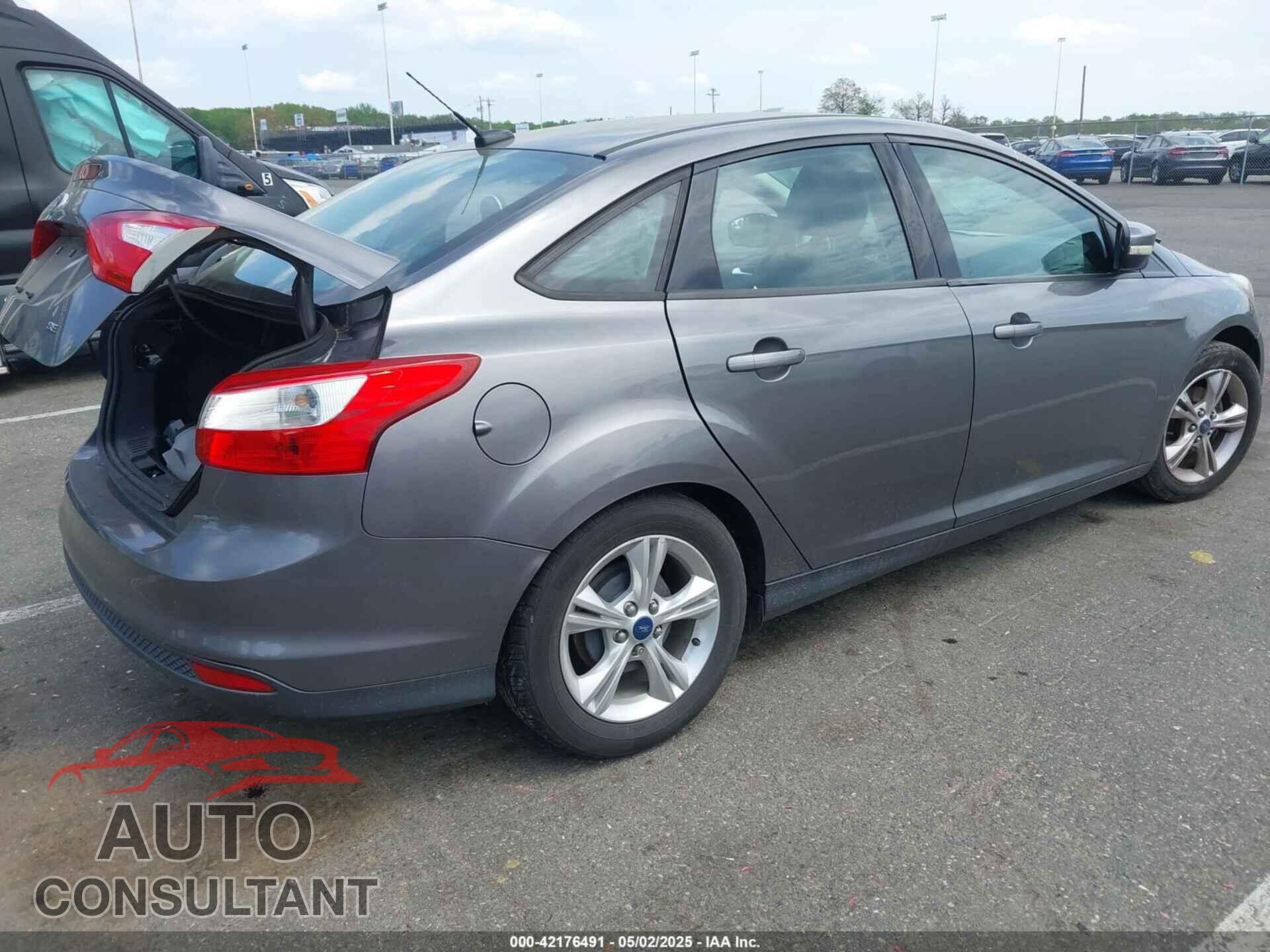FORD FOCUS 2014 - 1FADP3F22EL134611