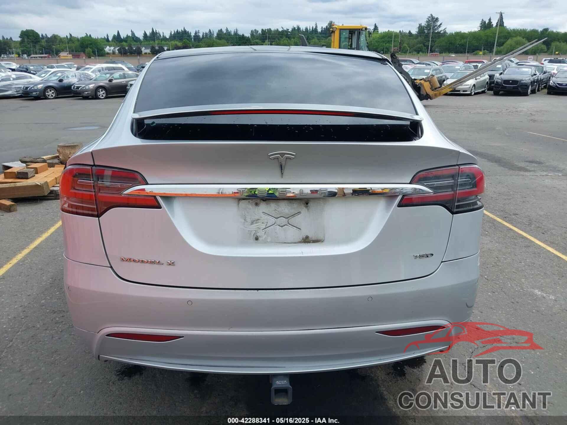 TESLA MODEL X 2016 - 5YJXCBE25GF021479