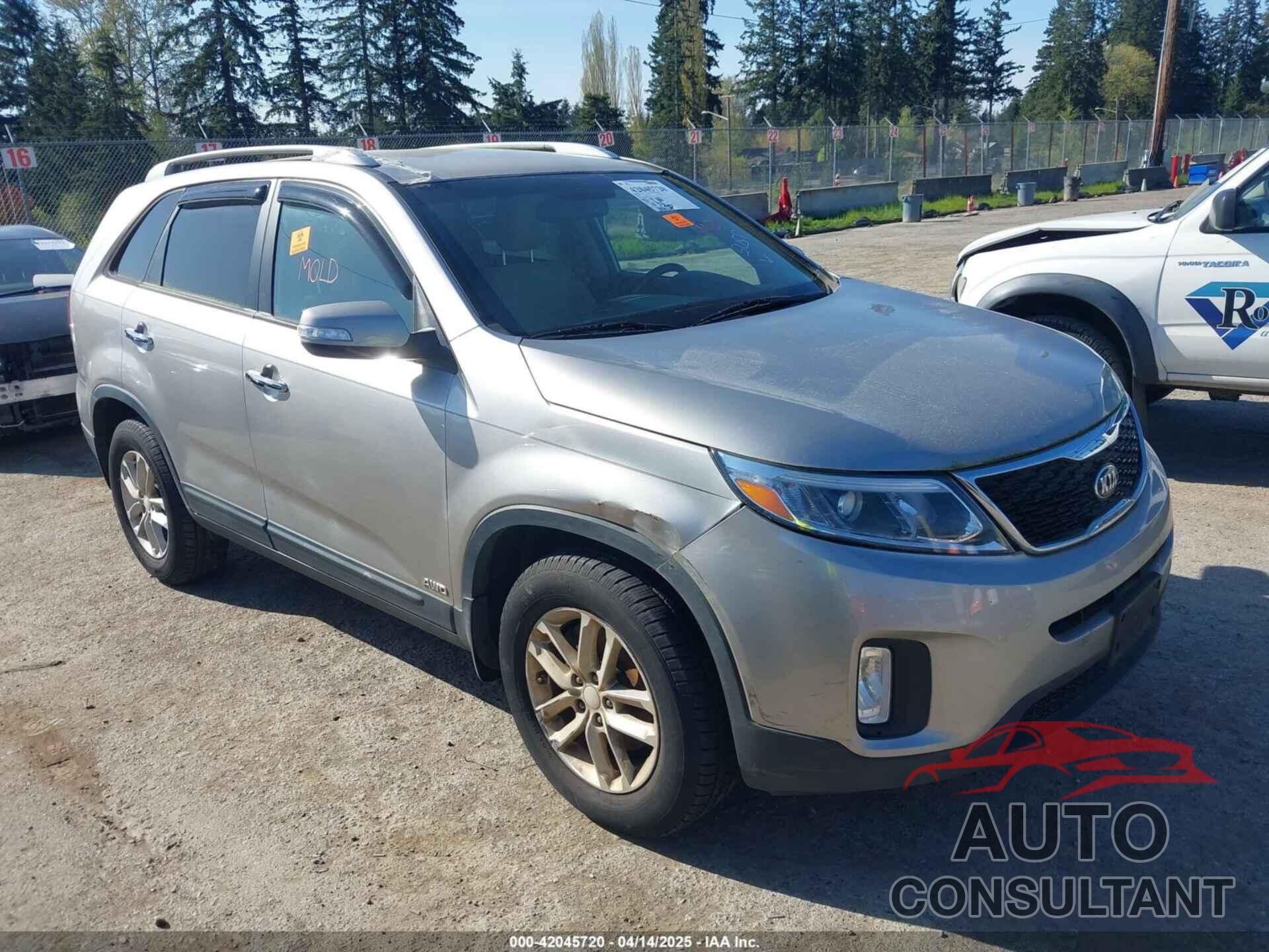 KIA SORENTO 2014 - 5XYKTDA69EG522542