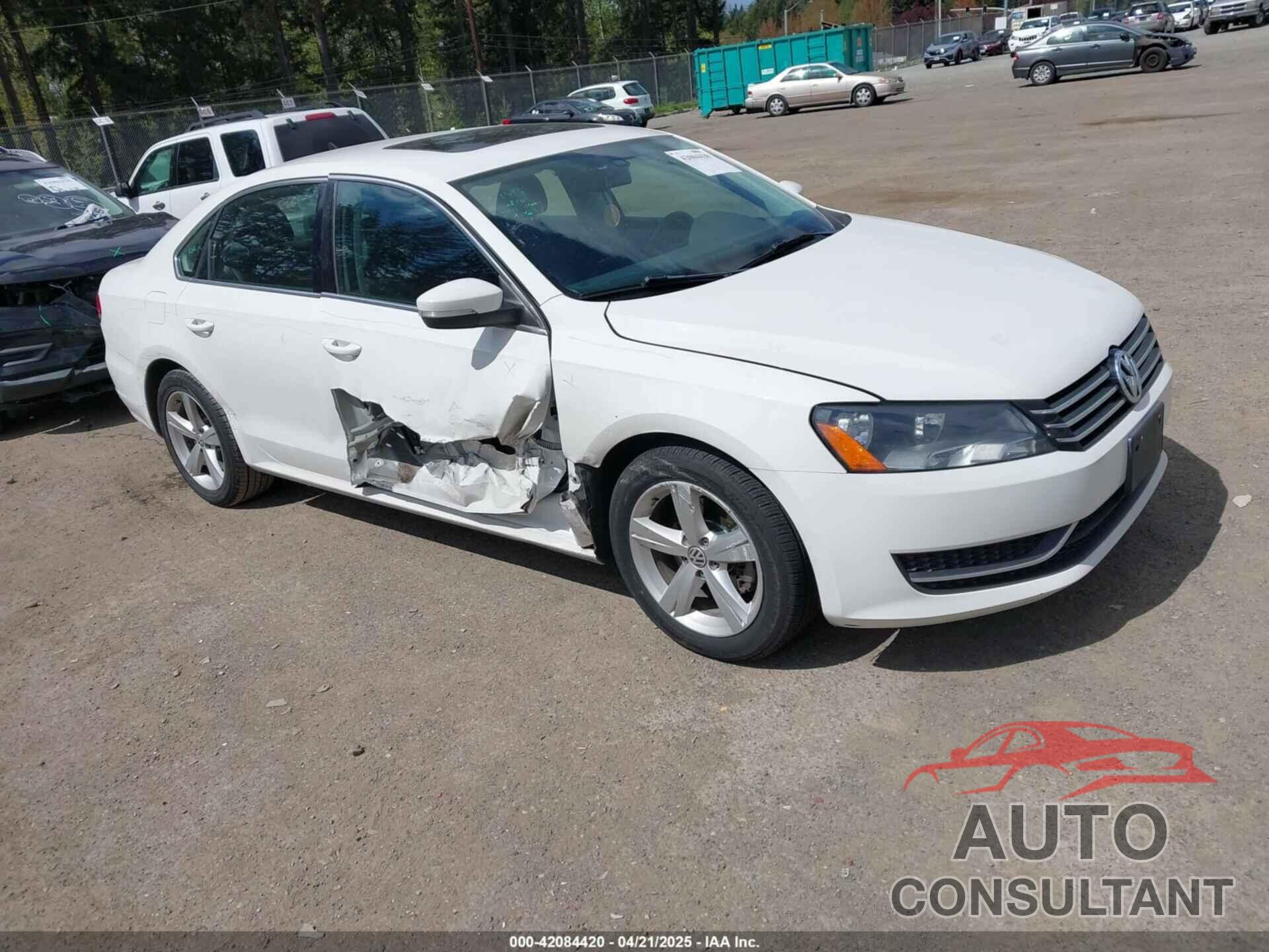 VOLKSWAGEN PASSAT 2012 - 1VWBP7A33CC076379