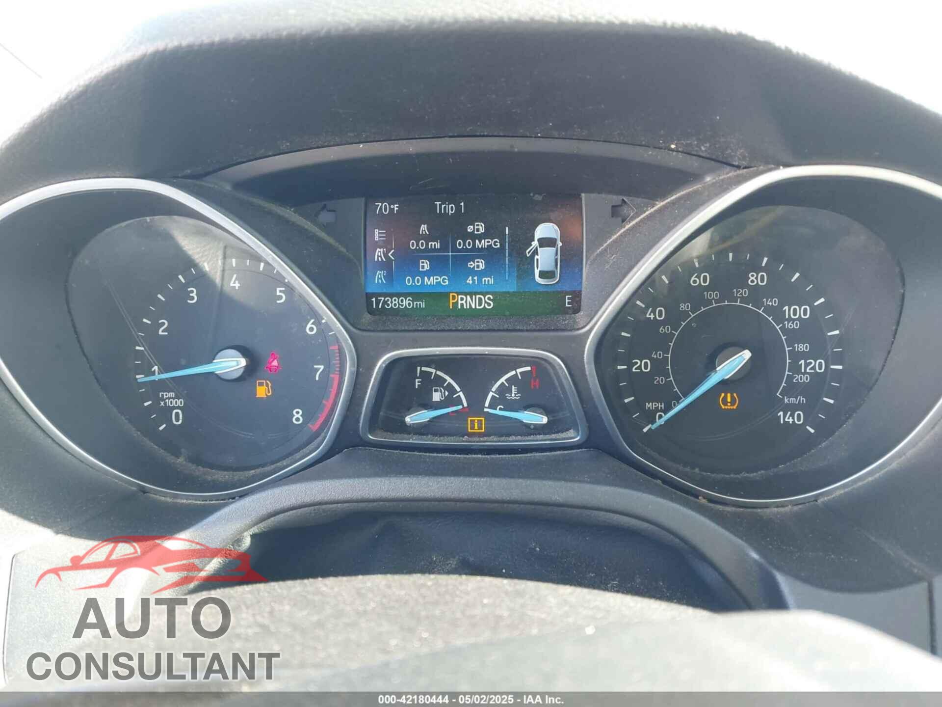 FORD FOCUS 2016 - 1FADP3K23GL247119