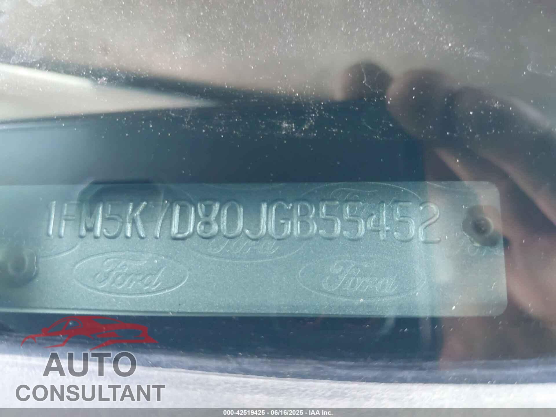 FORD EXPLORER 2018 - 1FM5K7D80JGB55452