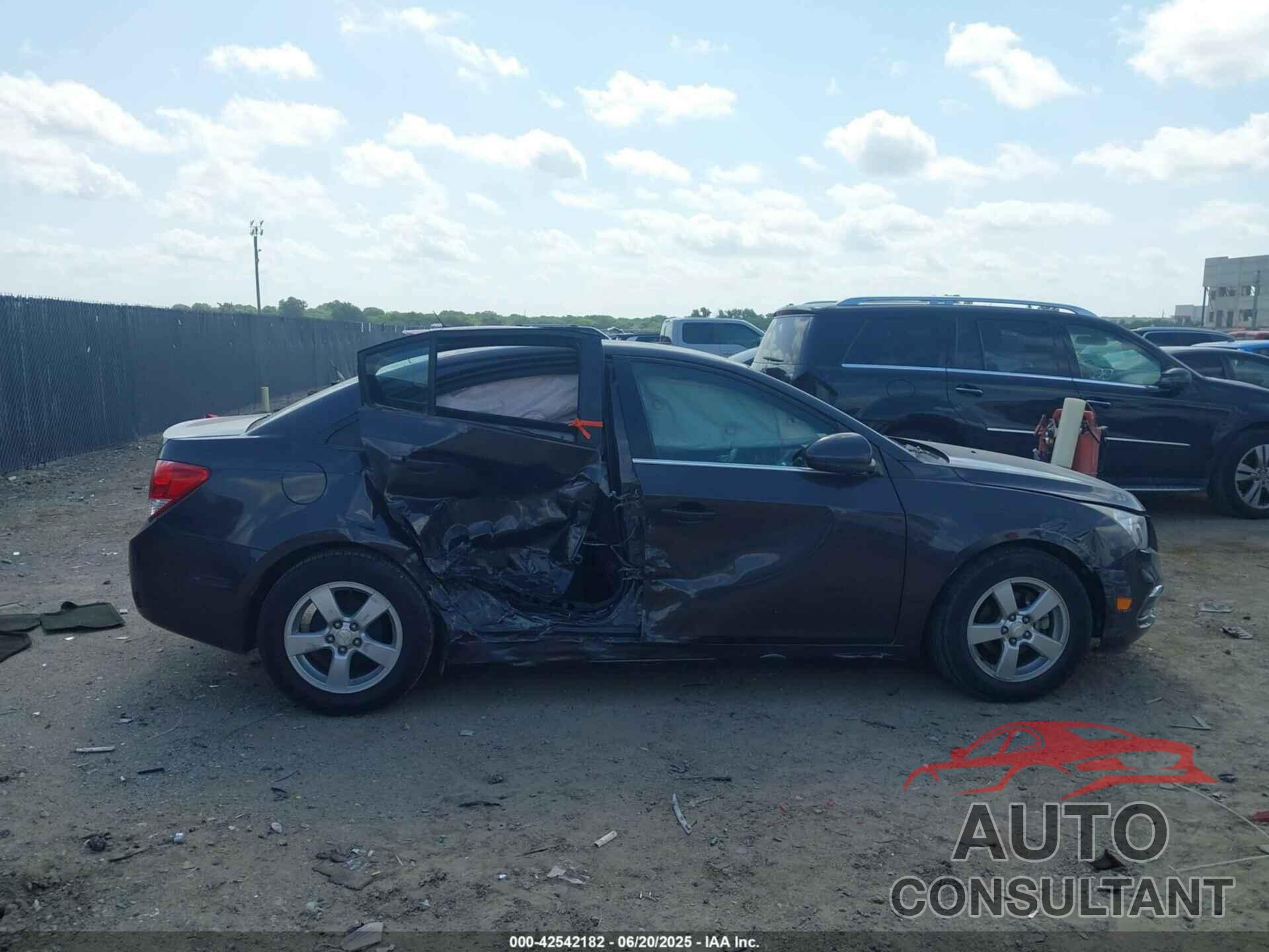 CHEVROLET CRUZE 2015 - 1G1PC5SBXF7223964